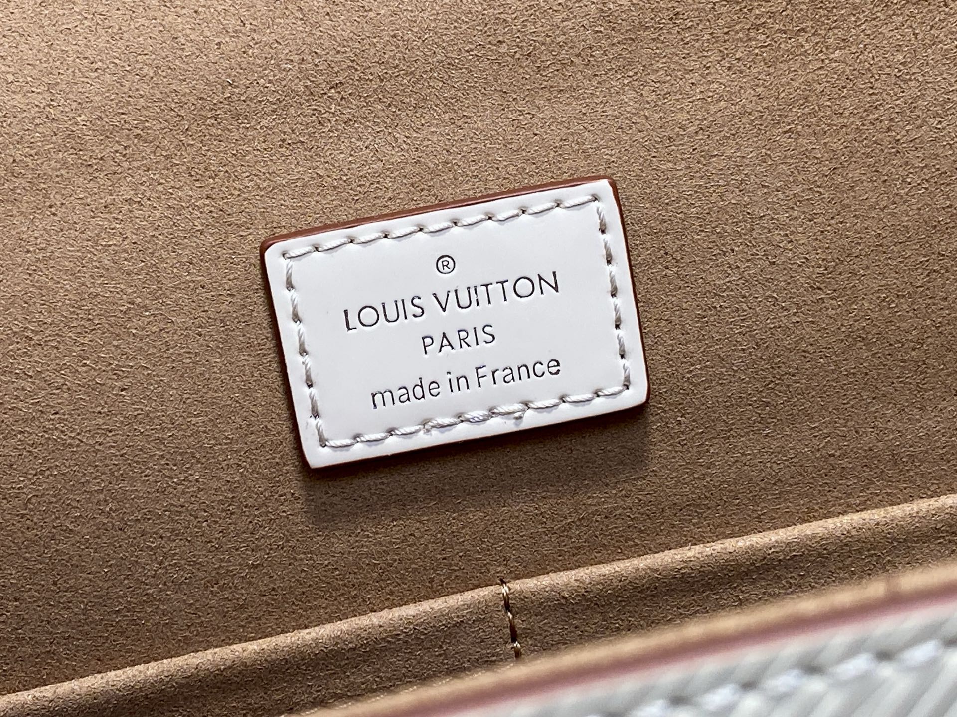 Louis Vuitton Tote Bag White M-l