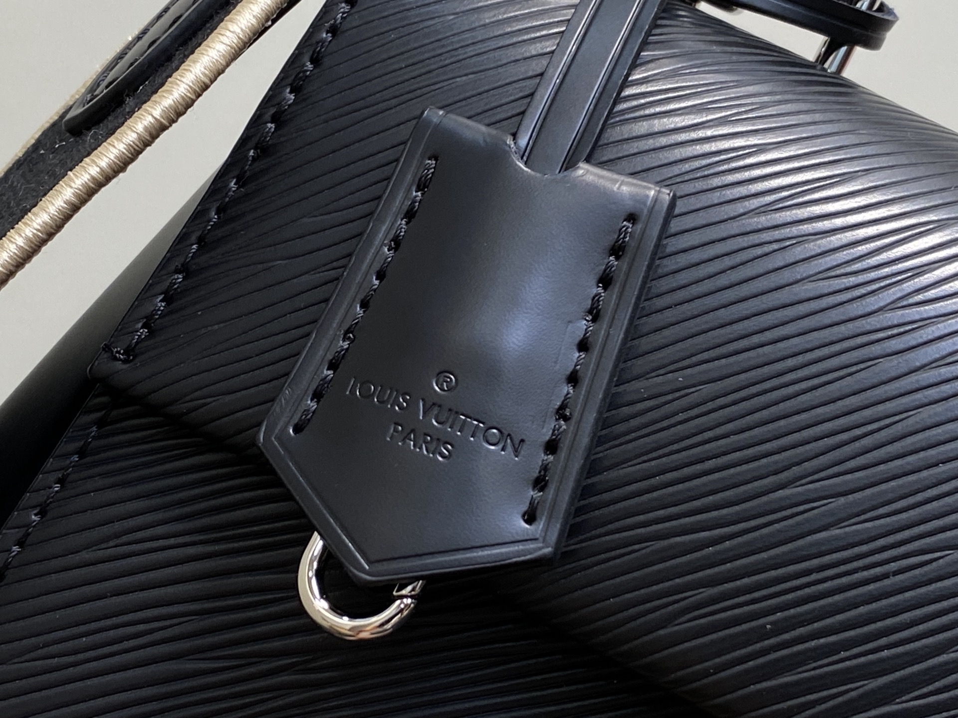 Louis Vuitton Tote Bag Black M-l