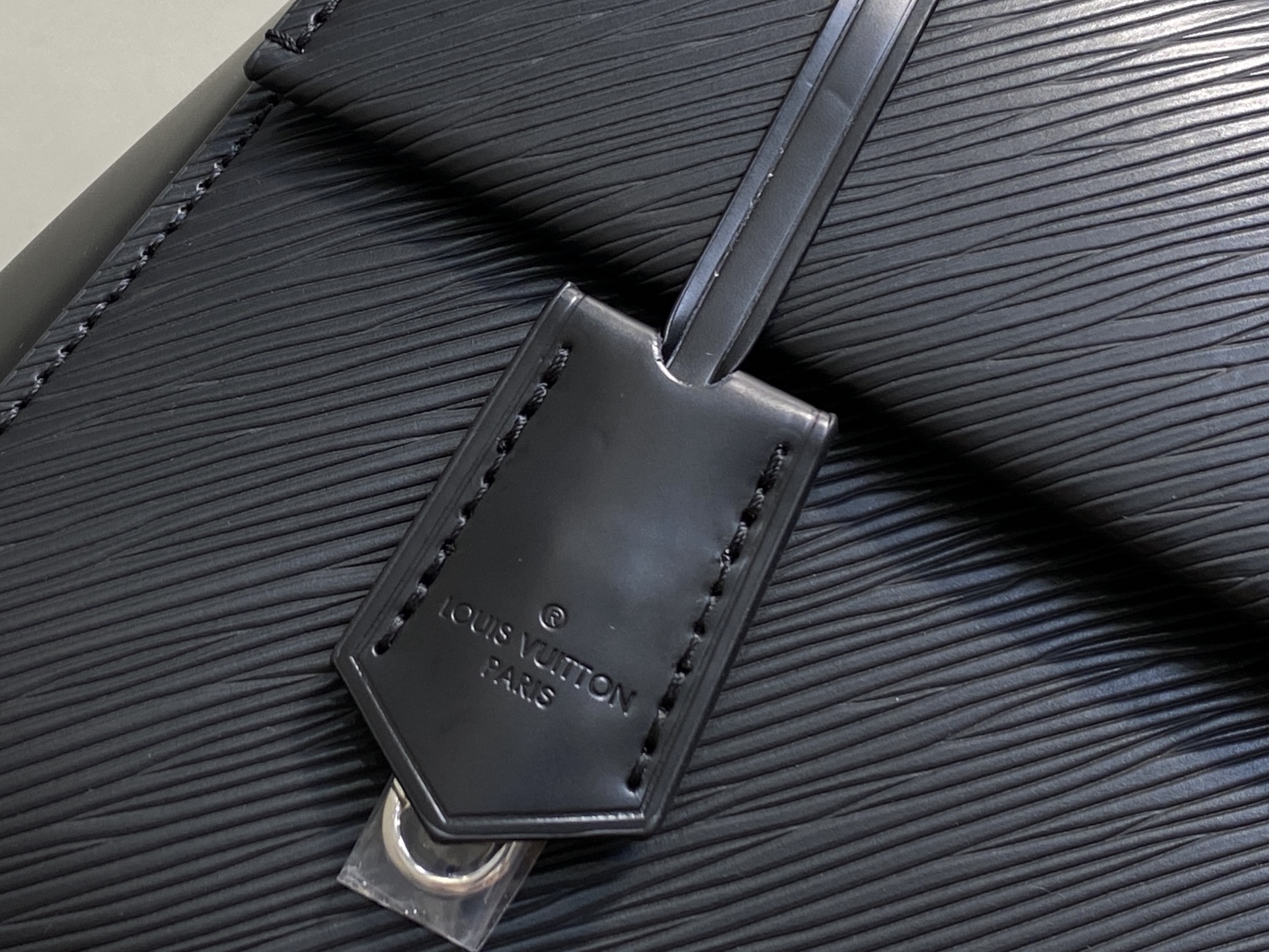 Louis Vuitton Tote Bag Black M-l