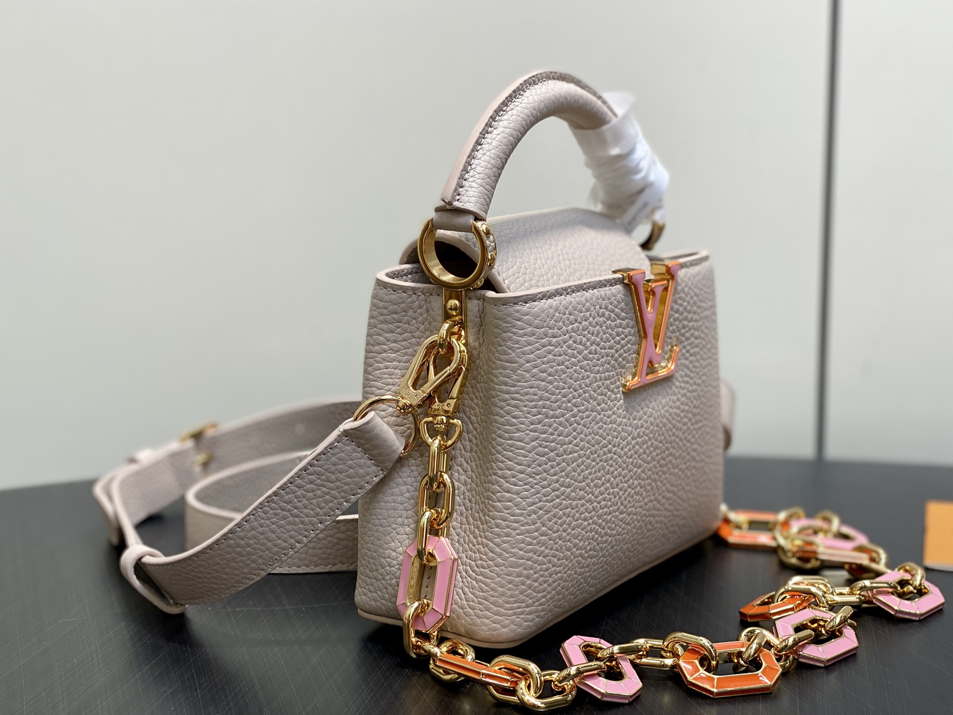 Louis Vuitton Tote Bag Gray M-l-s