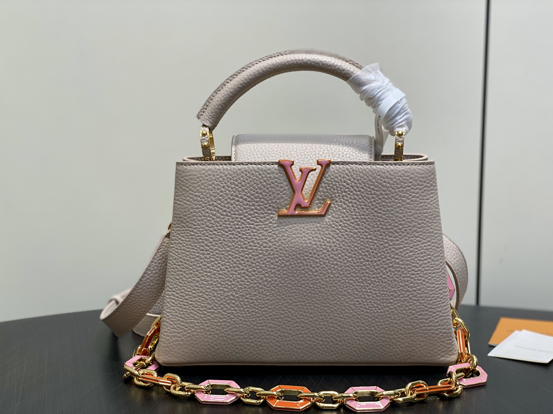 Louis Vuitton Tote Bag Gray M-l-s