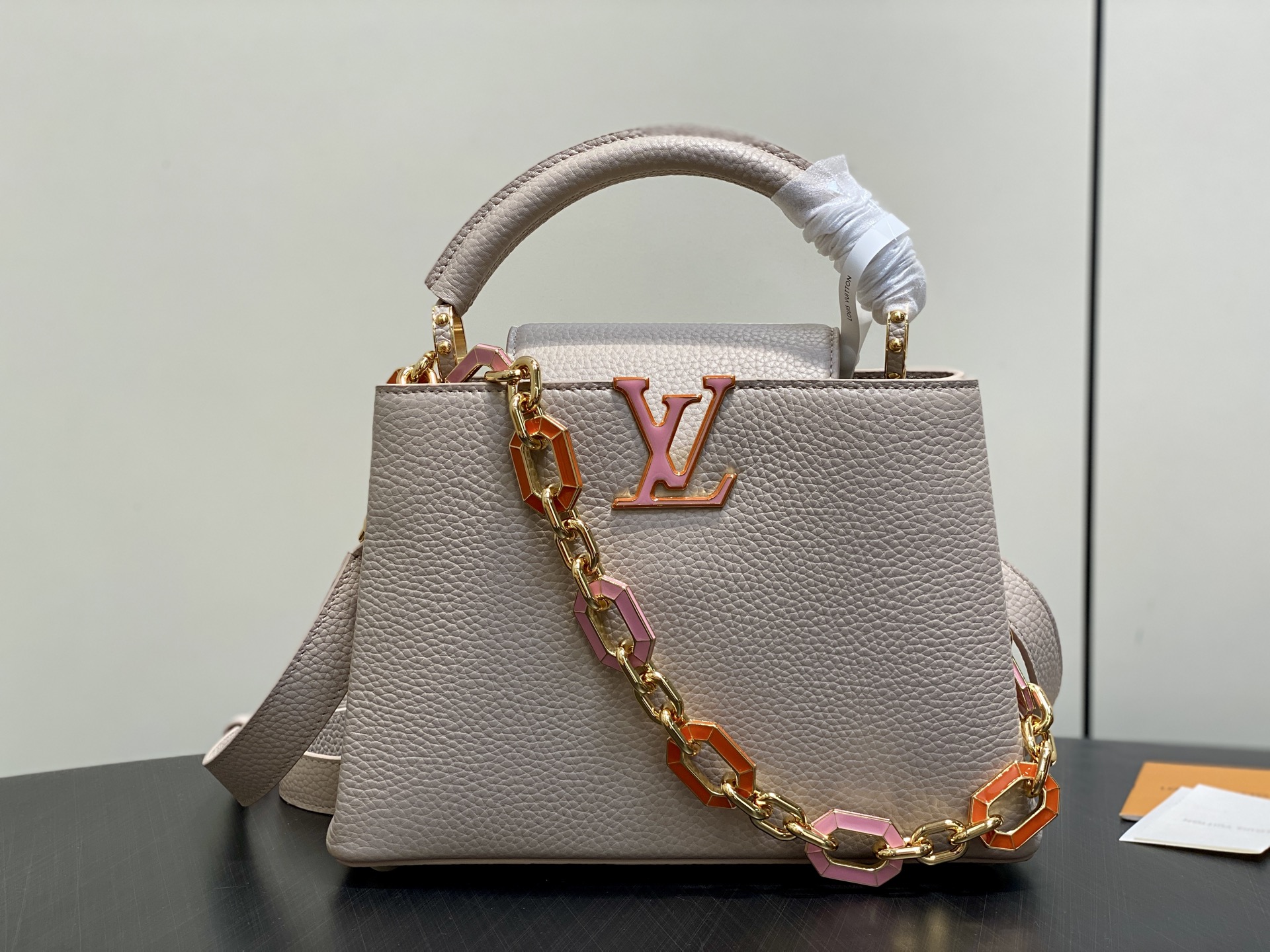 Louis Vuitton Tote Bag Gray M-l-s