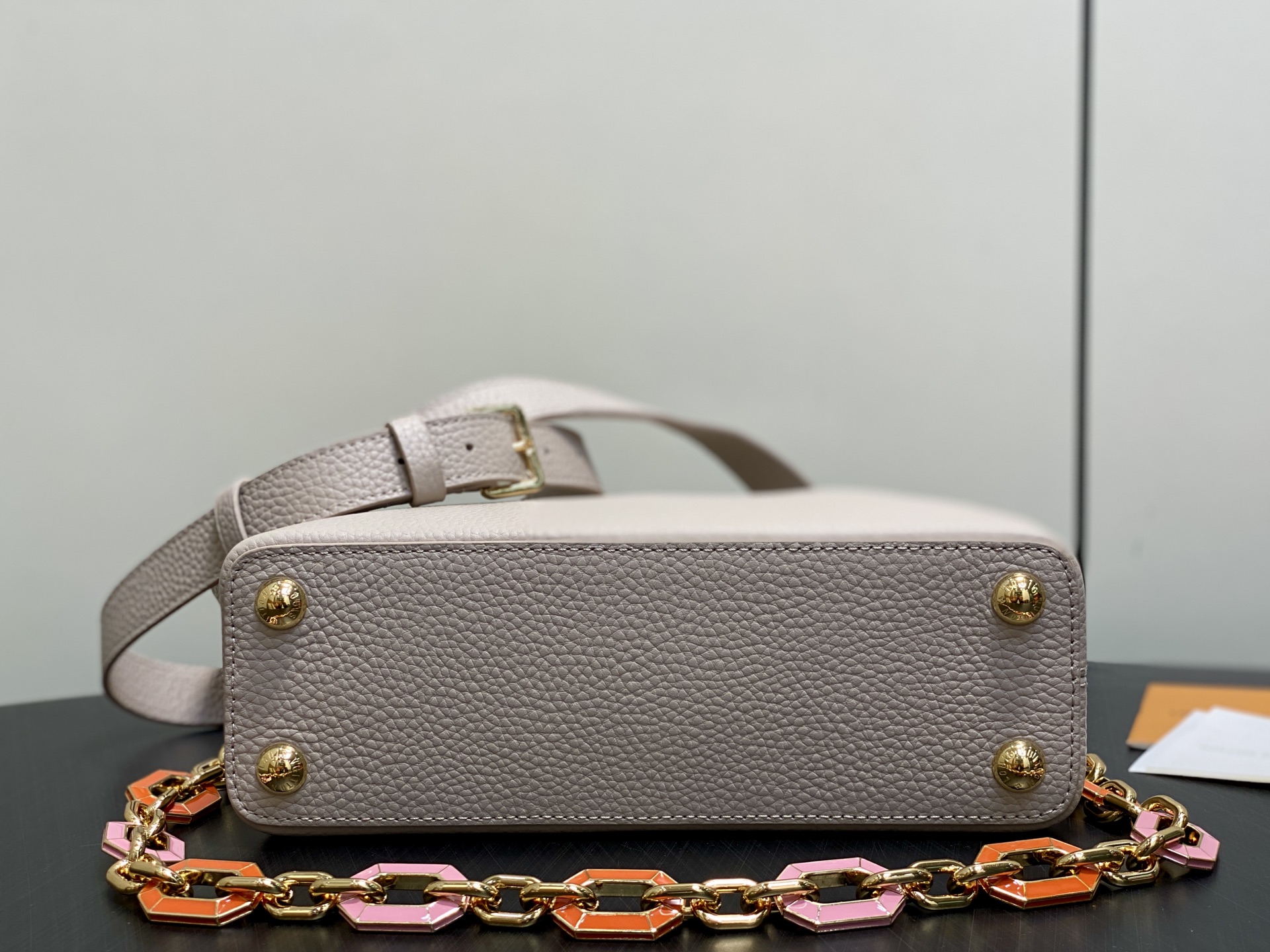 Louis Vuitton Tote Bag Gray M-l-s