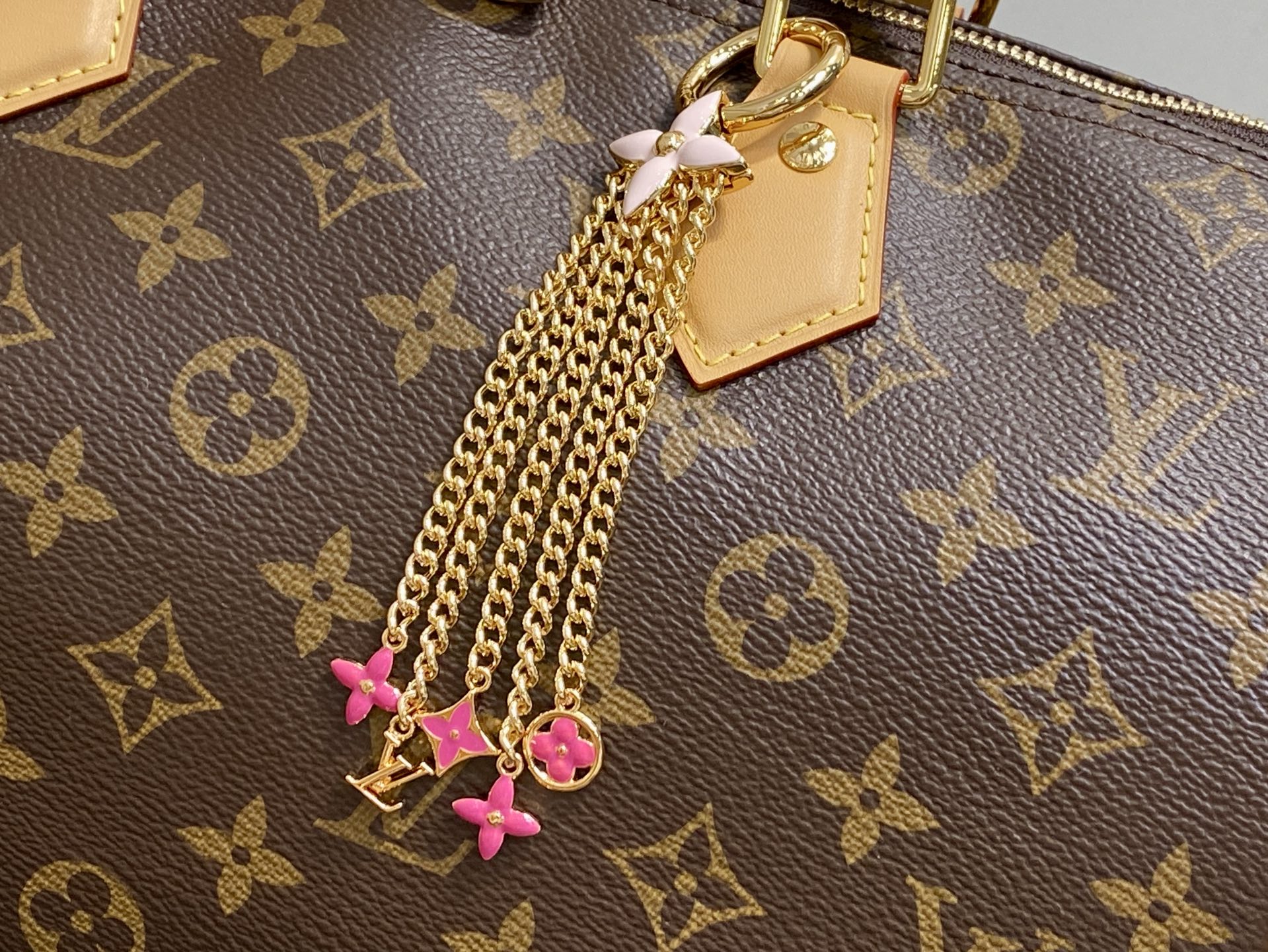 Louis Vuitton Basic Bag Canvas Pink M-s