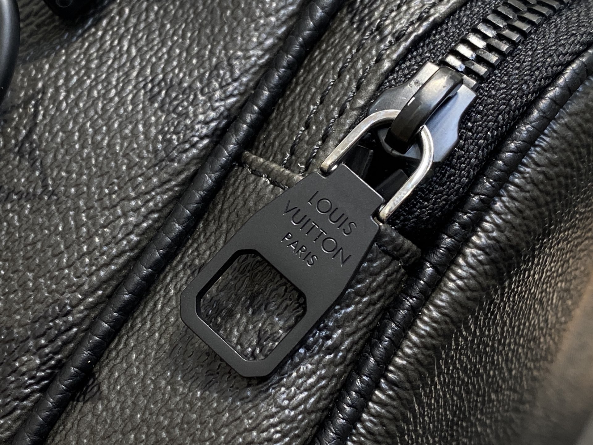 Louis Vuitton Crossbody Bag Canvas Gray M-l