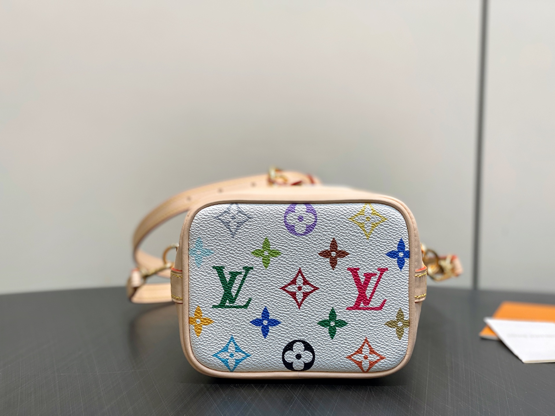 Louis Vuitton Bucket Bag Cow Leather M