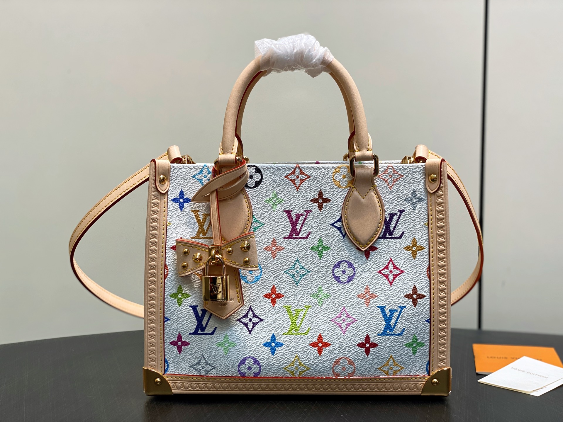 Louis Vuitton Basic Bag Cow Leather M