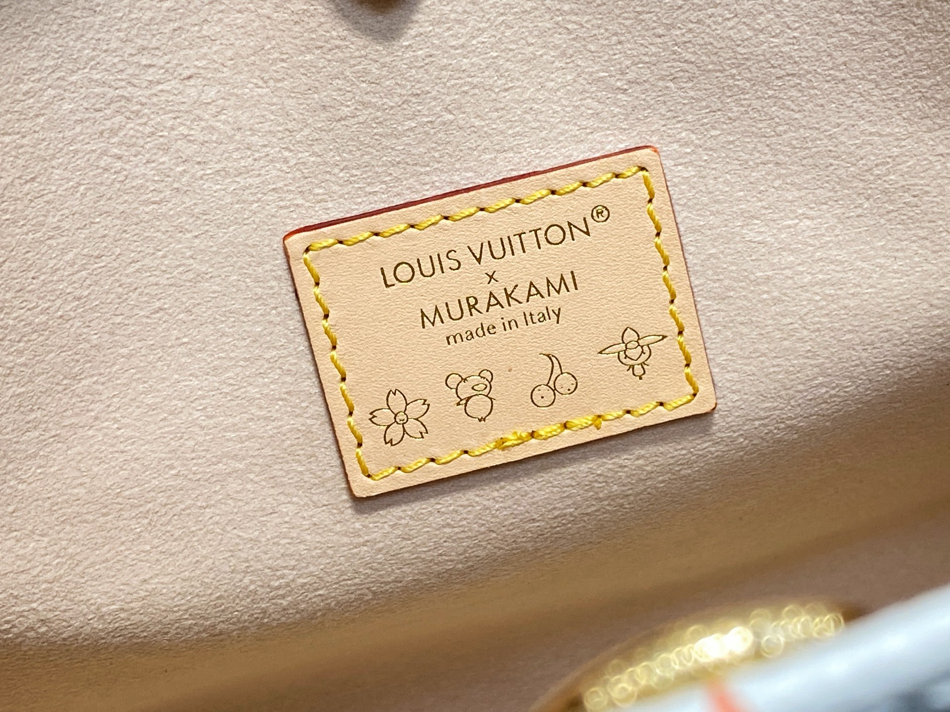 Louis Vuitton Basic Bag Cow Leather M