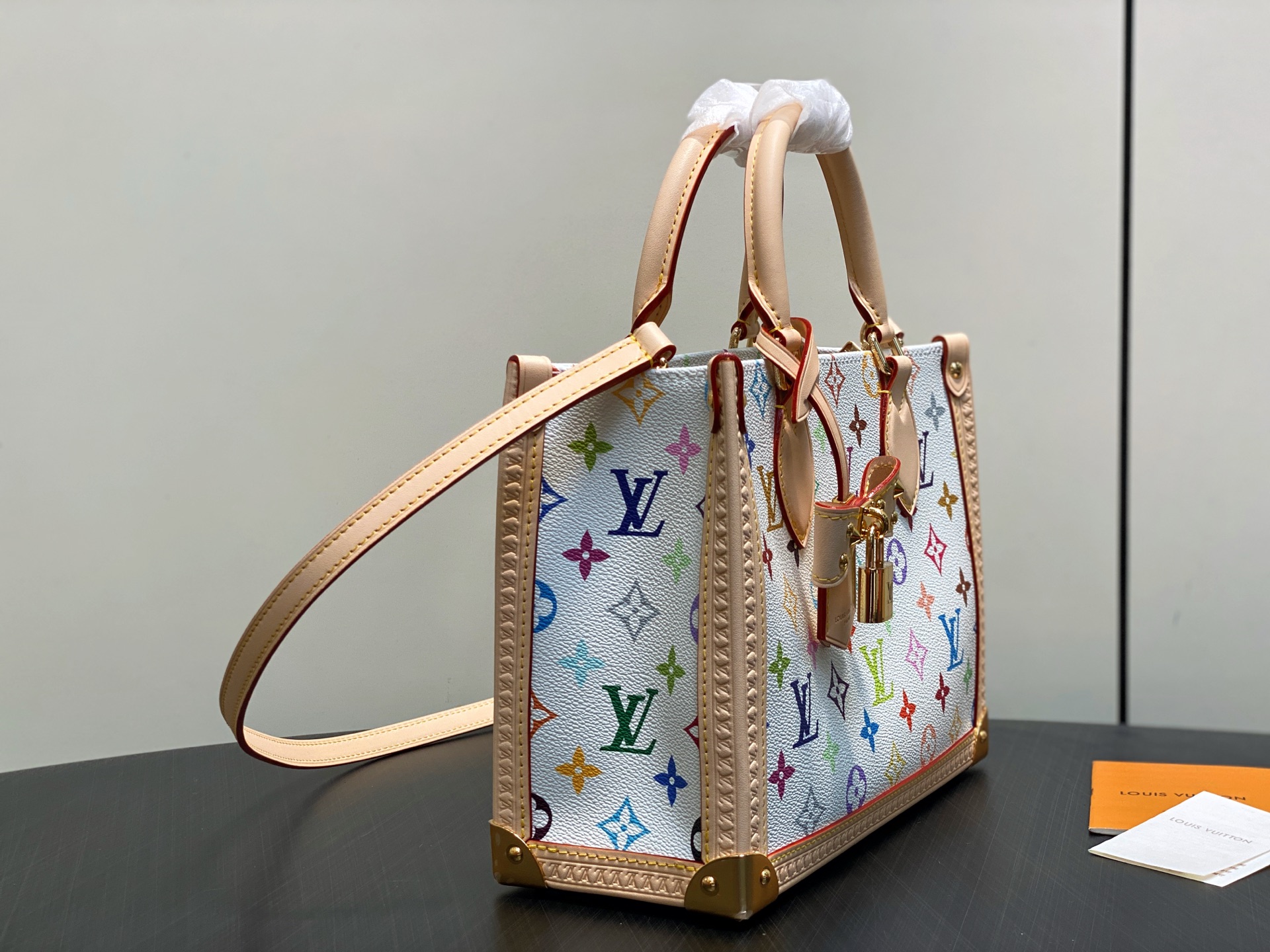 Louis Vuitton Basic Bag Cow Leather M
