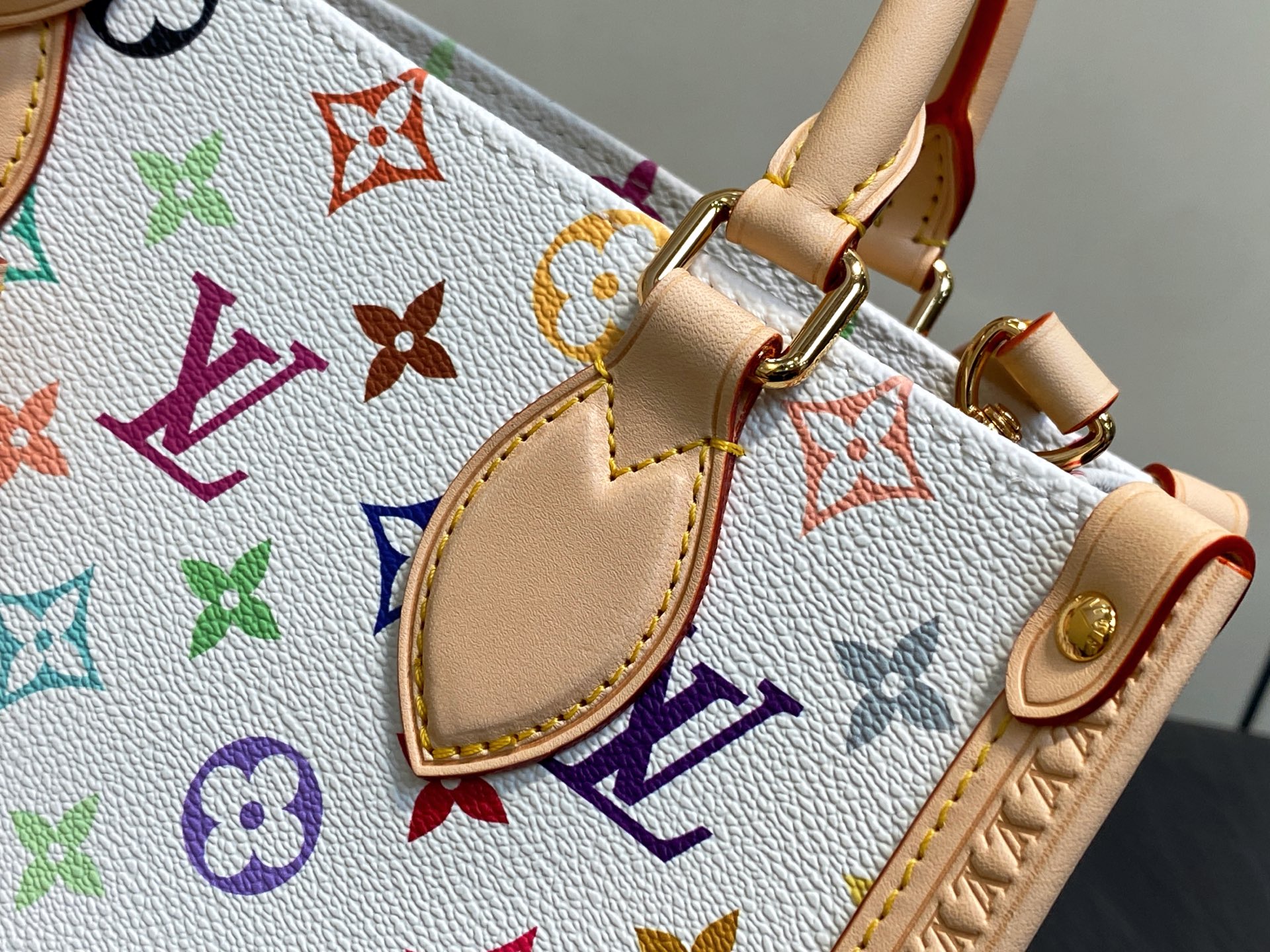 Louis Vuitton Basic Bag Cow Leather M