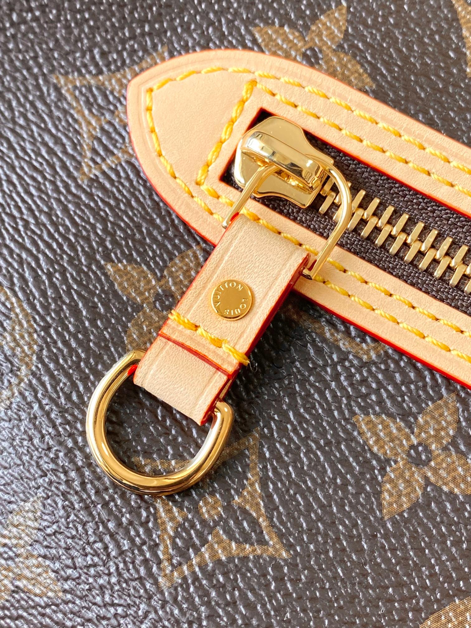 Louis Vuitton Basic Bag 13cm-m-l