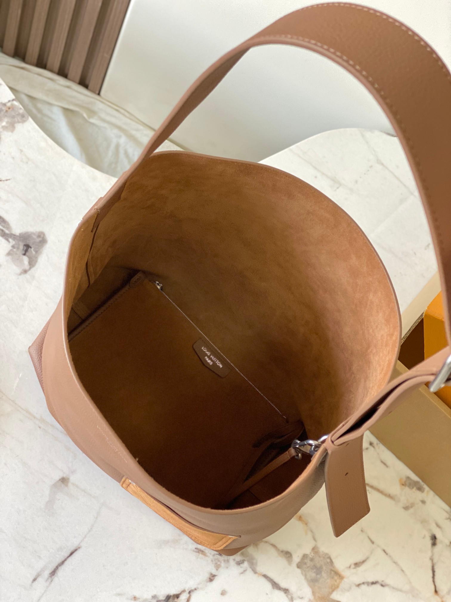 Louis Vuitton Basic Bag Canvas Brown M-s