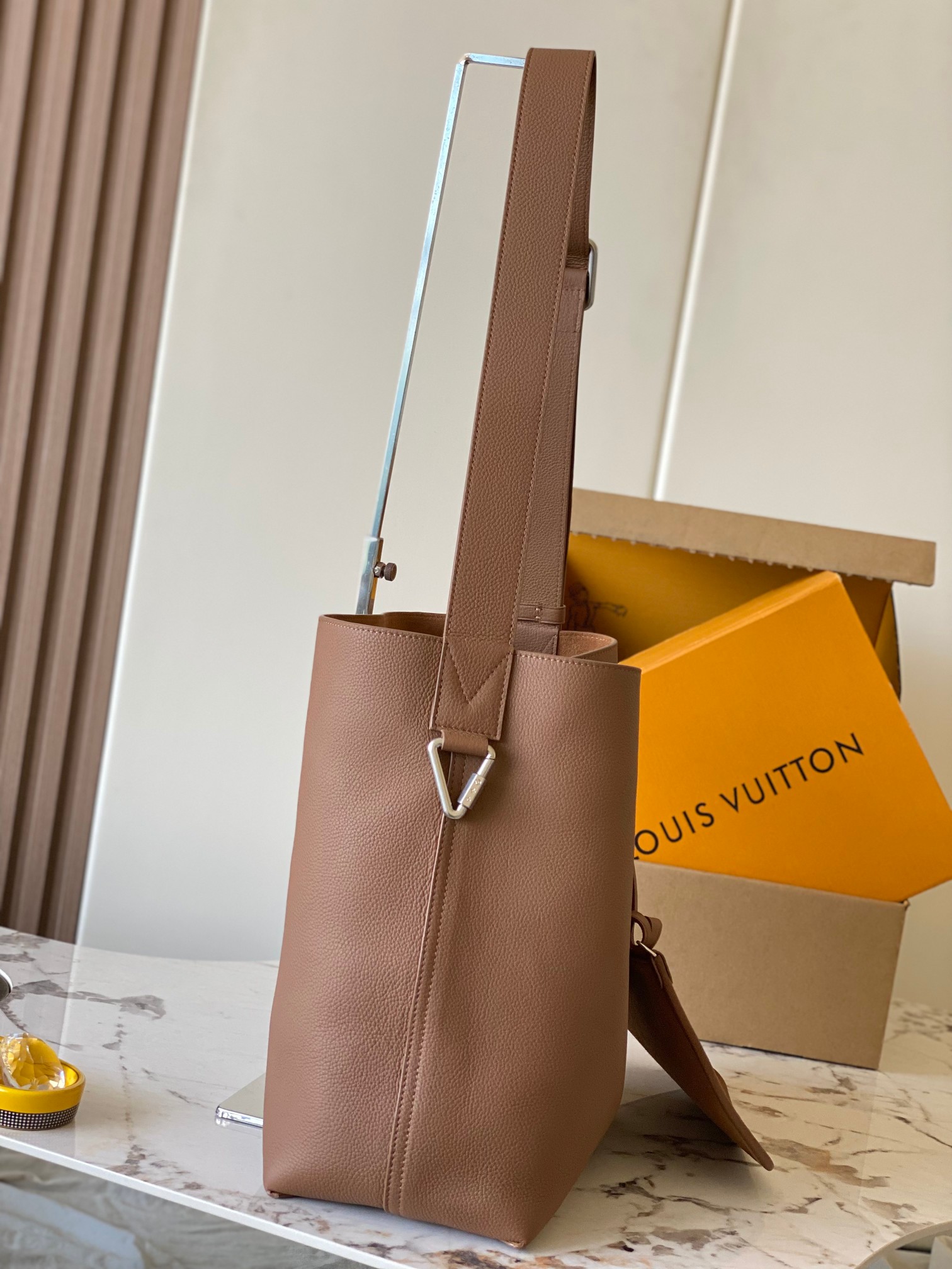 Louis Vuitton Basic Bag Canvas Brown M-s