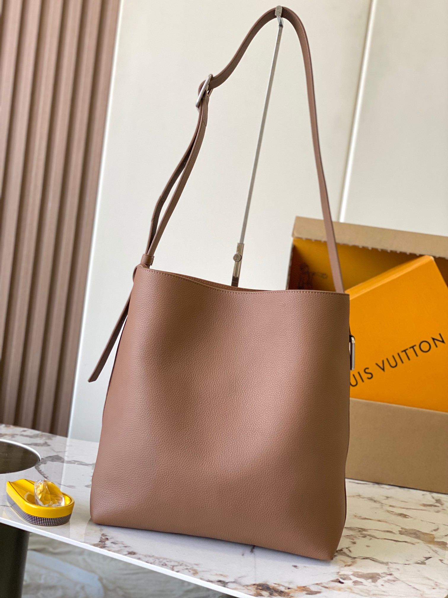 Louis Vuitton Basic Bag Canvas Brown M-s