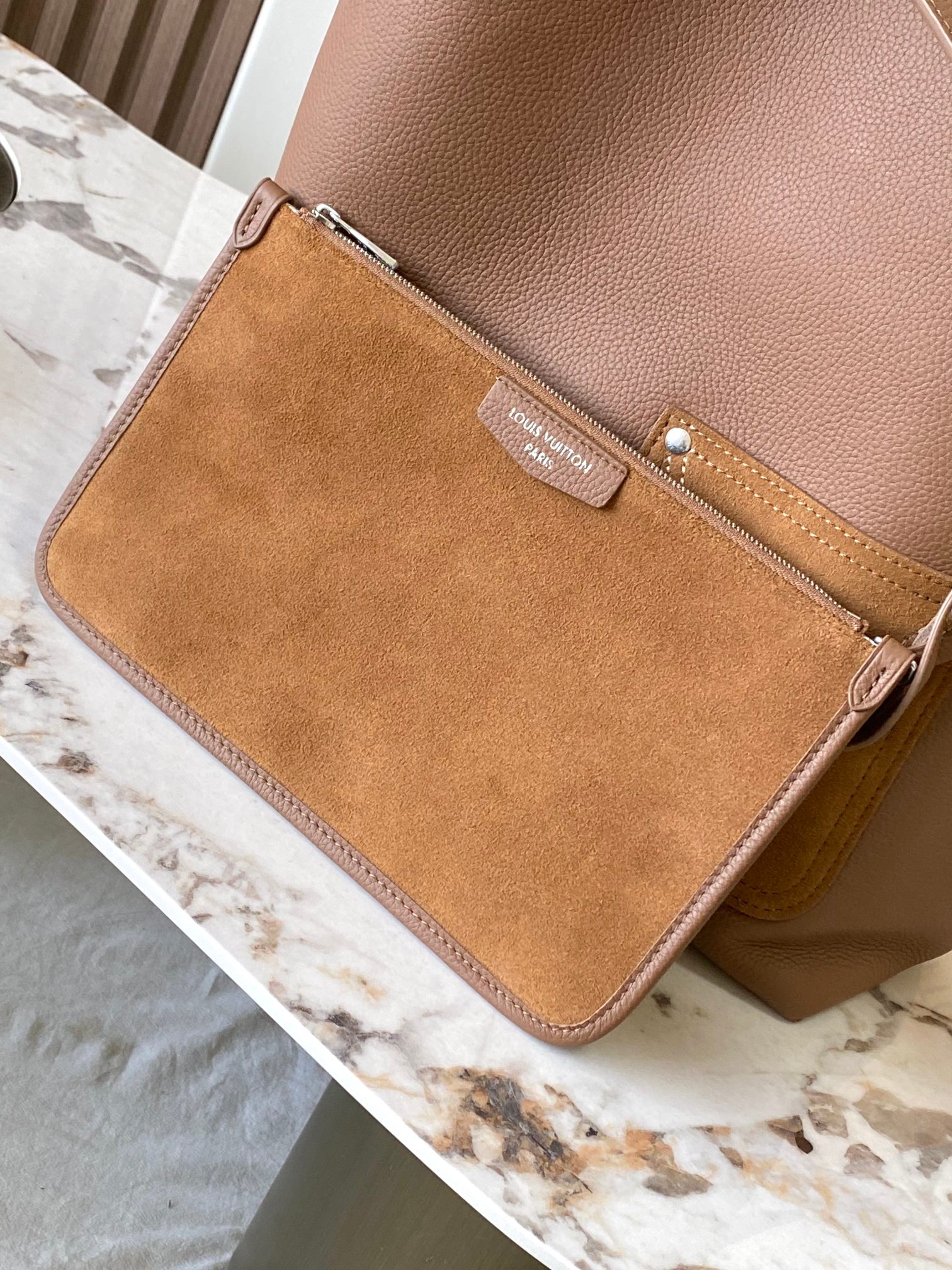 Louis Vuitton Basic Bag Canvas Brown M-s