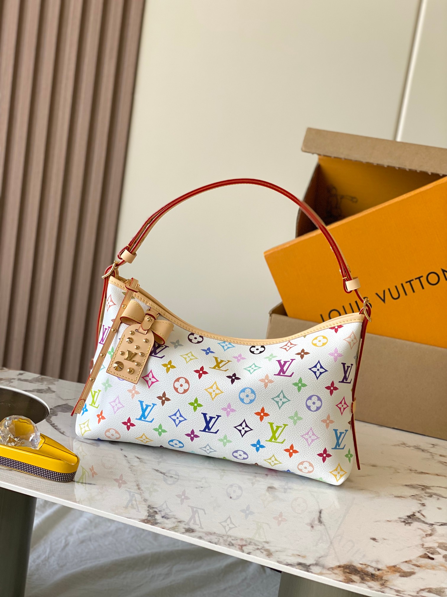 Louis Vuitton Basic Bag M-l-s