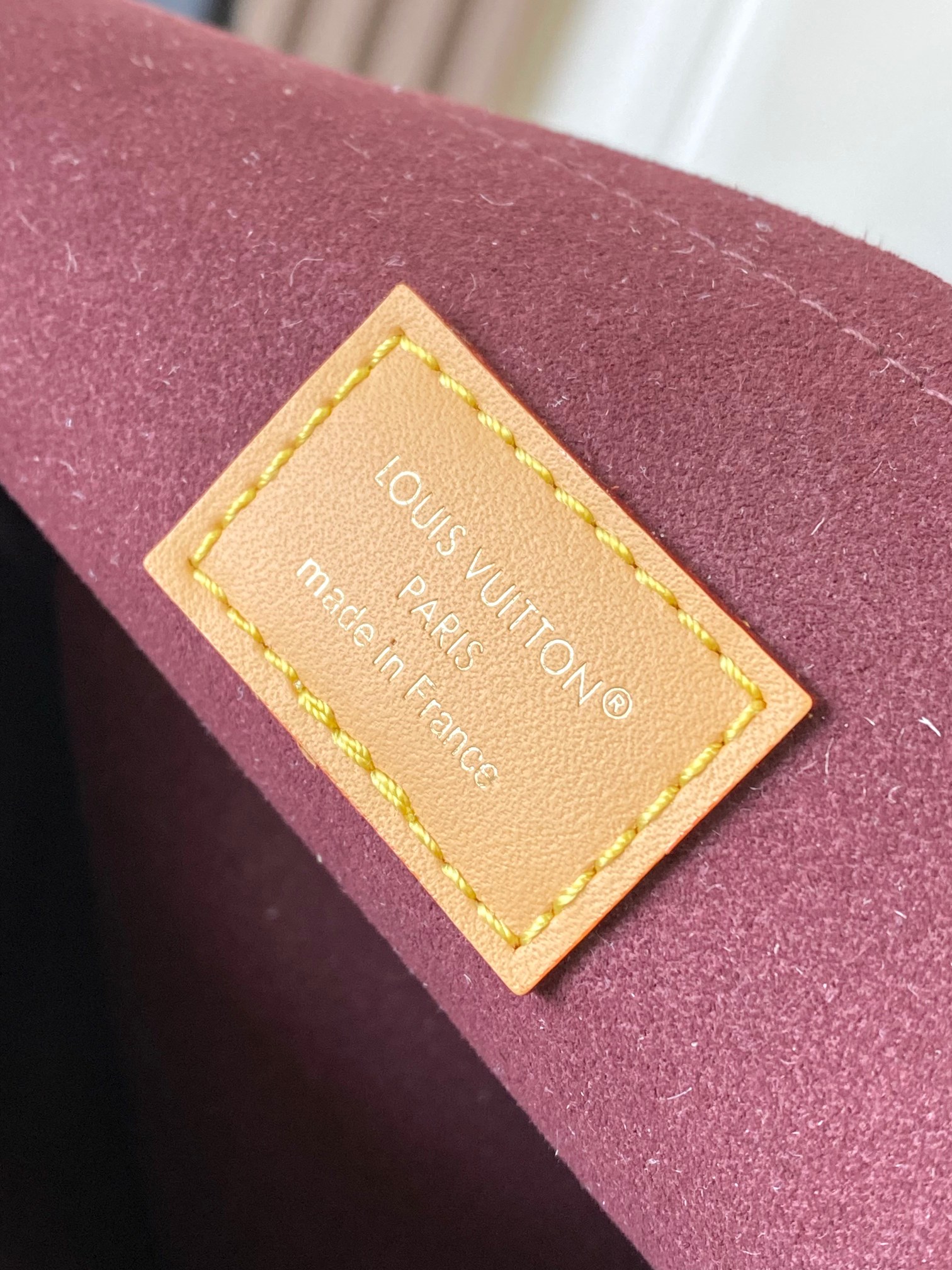 Louis Vuitton Basic Bag M-l-s