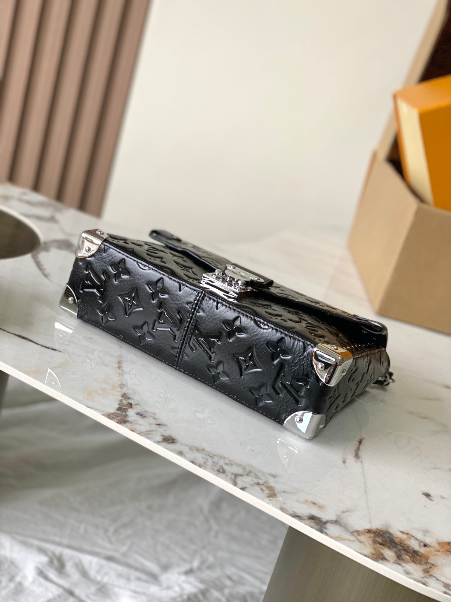 Louis Vuitton Basic Bag Cow Leather M-s