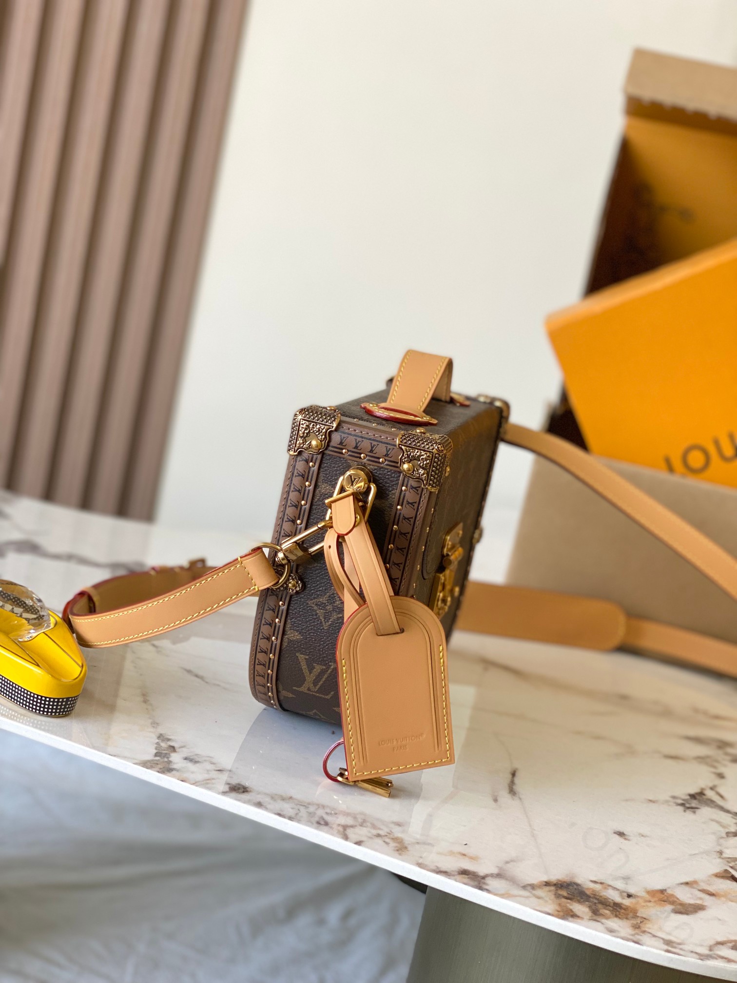 Louis Vuitton Basic Bag Canvas M-s-22cm