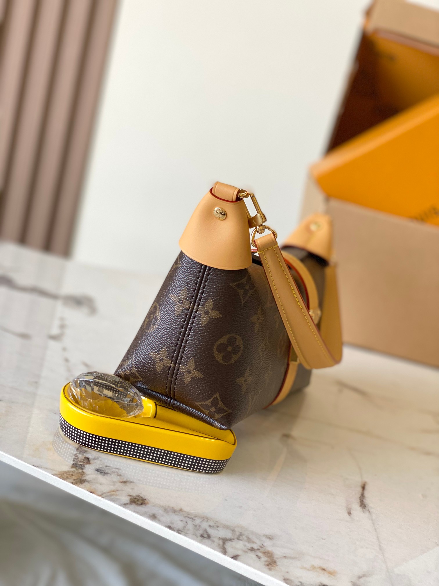 Louis Vuitton Basic Bag M