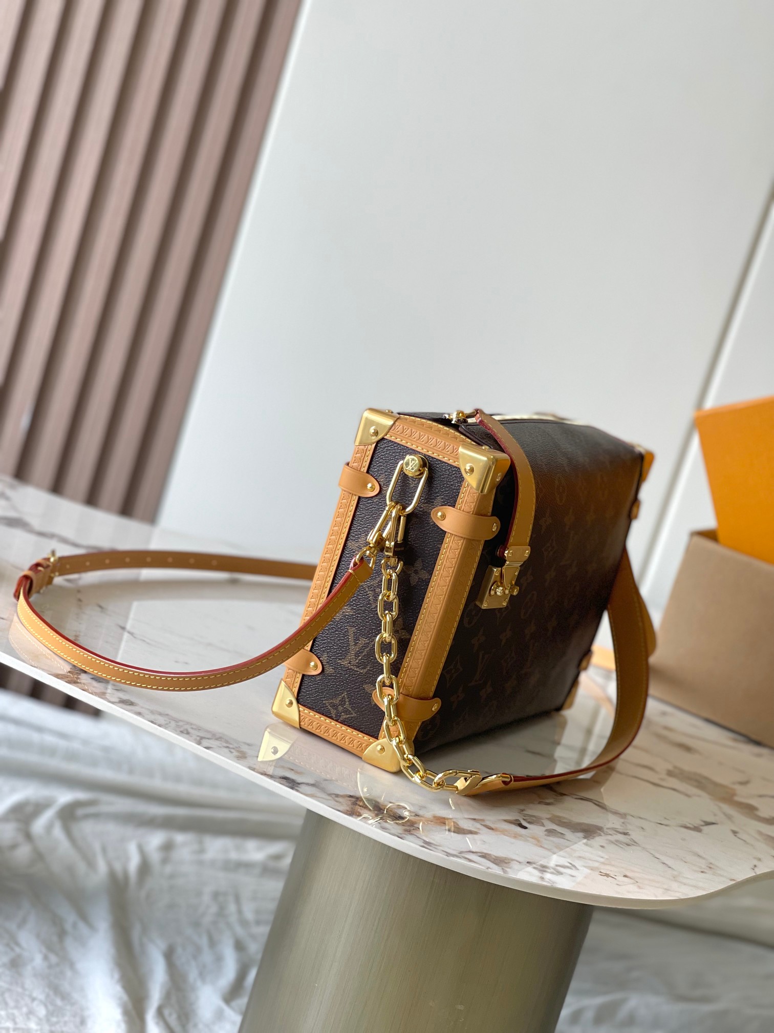Louis Vuitton Basic Bag M-10cm-s