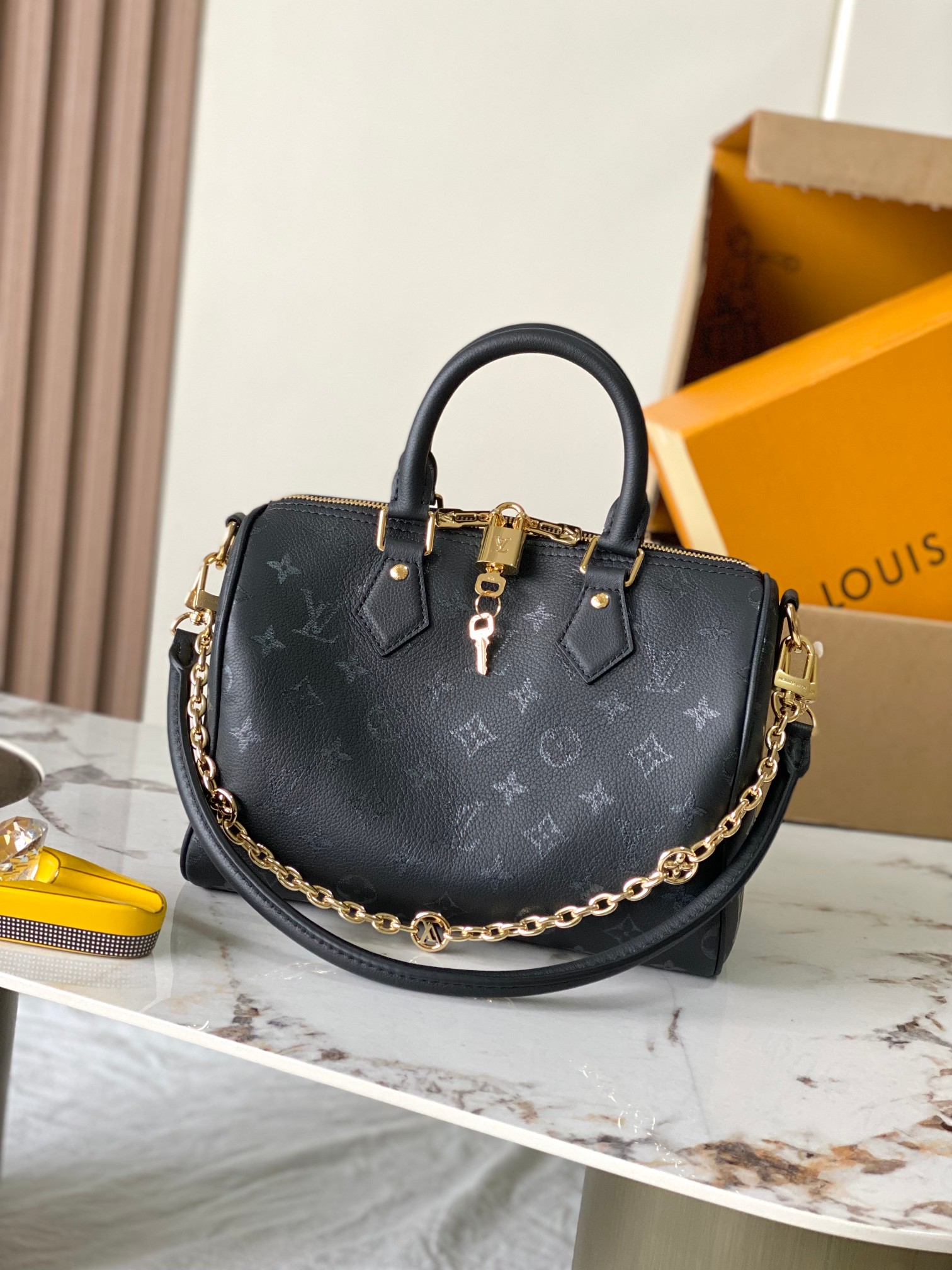 Louis Vuitton Basic Bag Cow Leather M-l-s