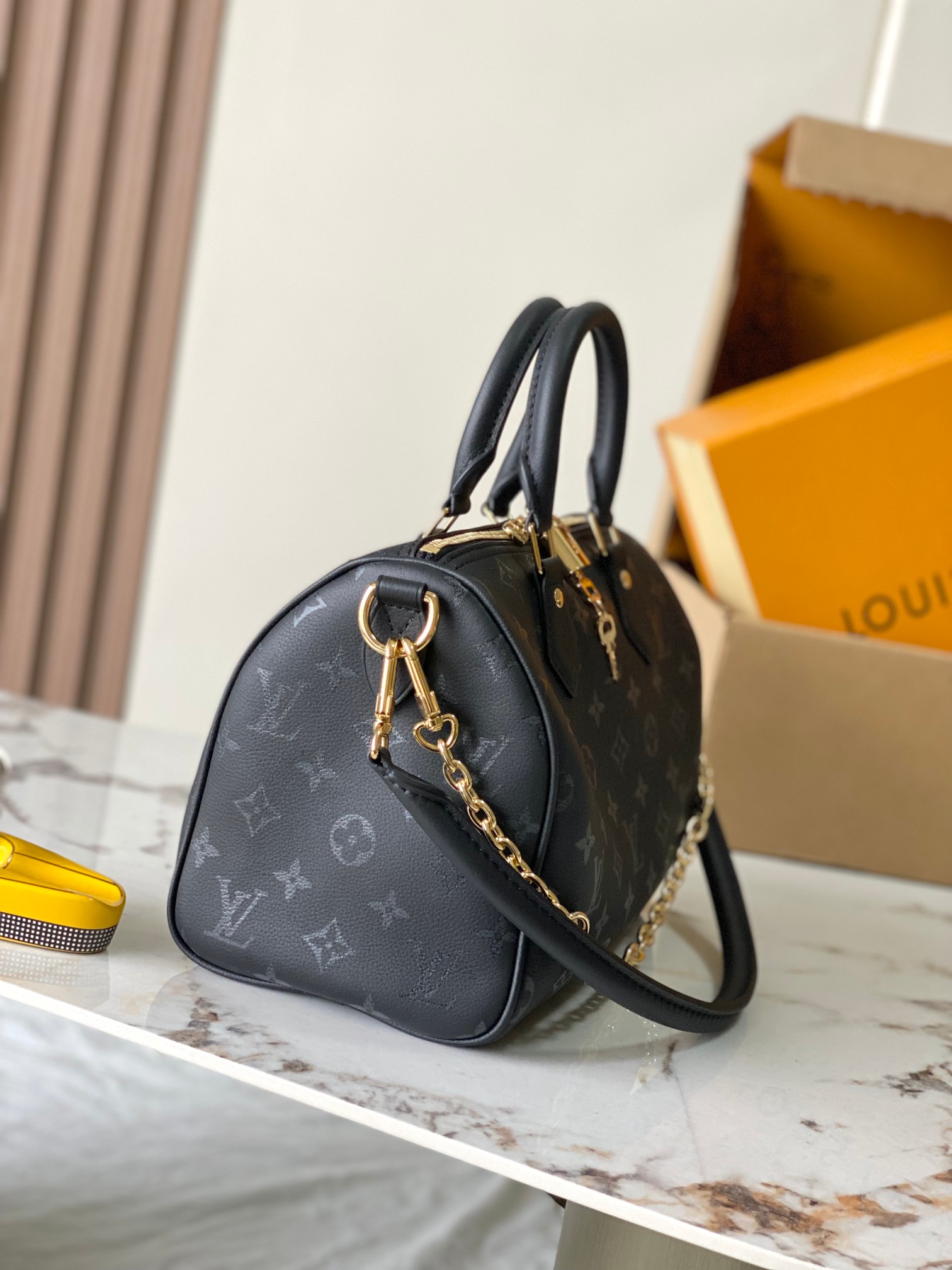 Louis Vuitton Basic Bag Cow Leather M-l-s