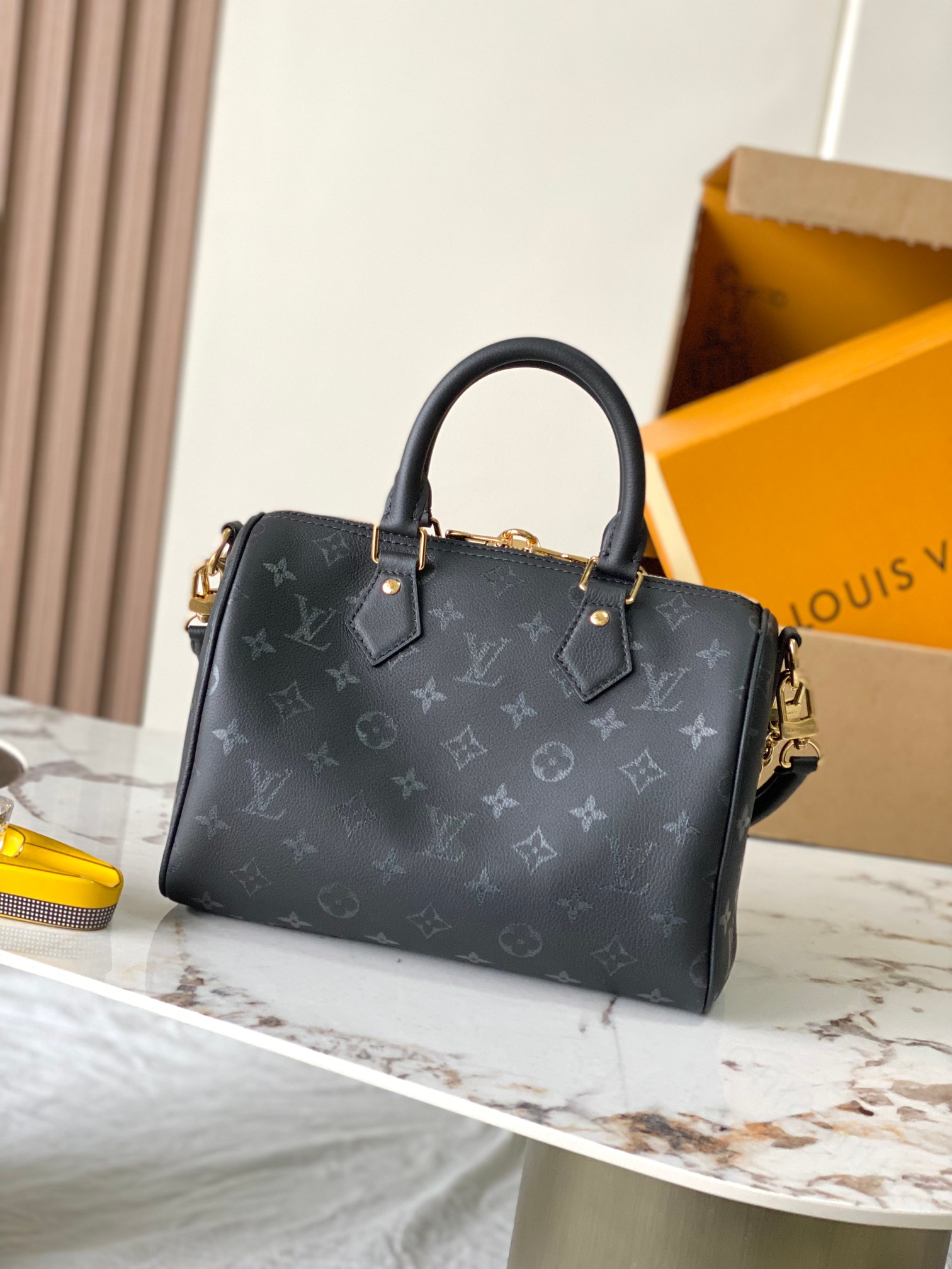 Louis Vuitton Basic Bag Cow Leather M-l-s
