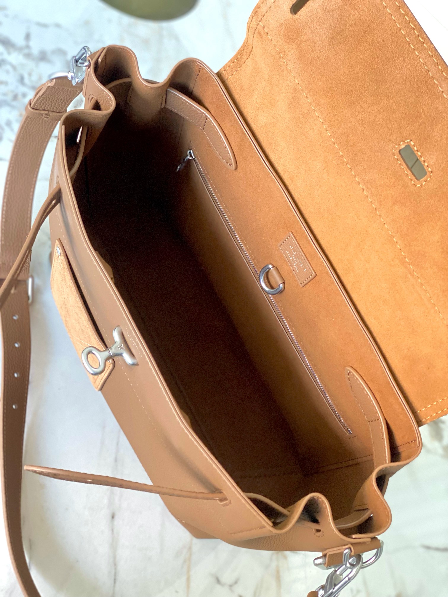 Louis Vuitton Basic Bag Cow Leather M-s