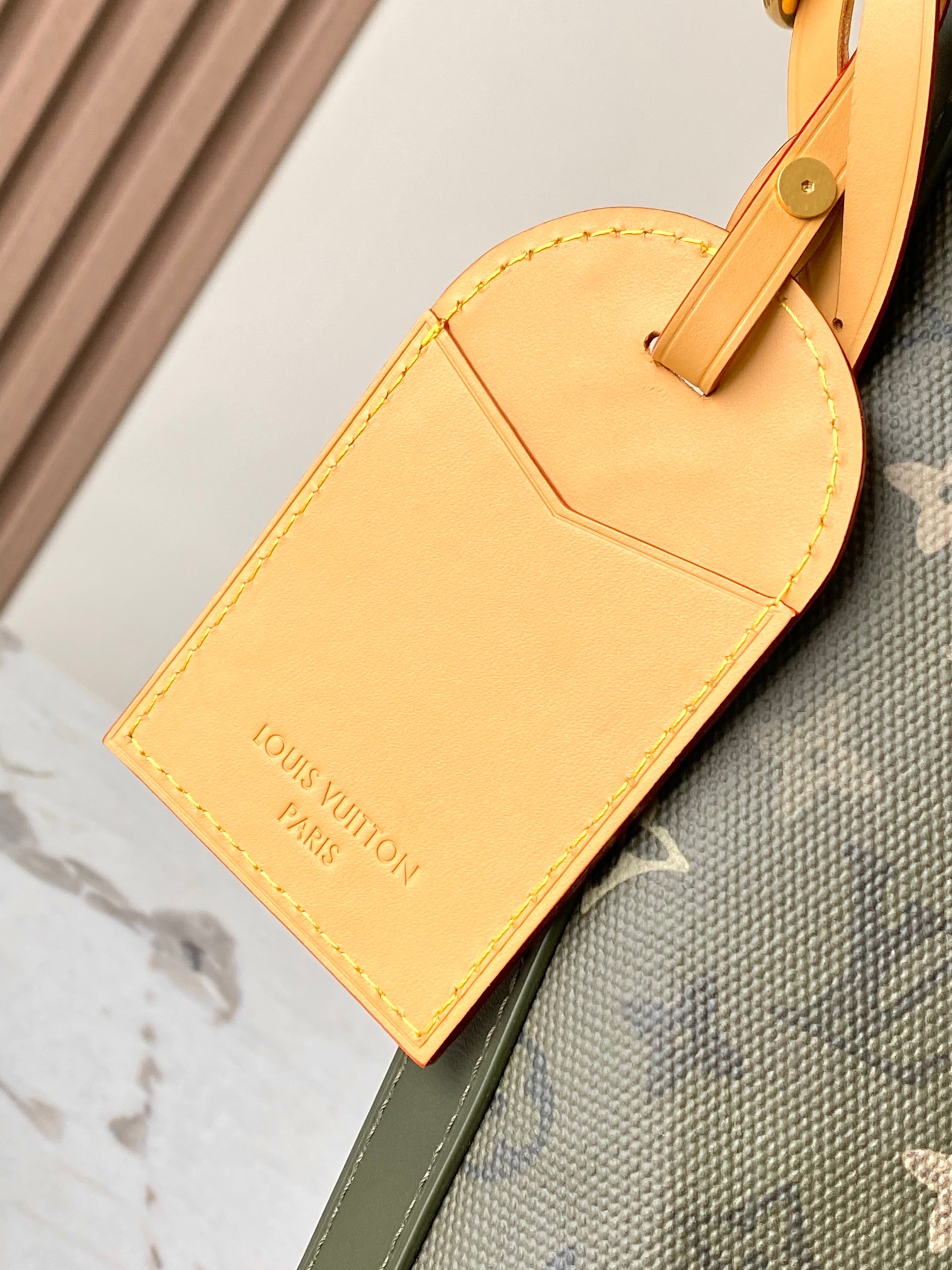 Louis Vuitton Basic Bag M