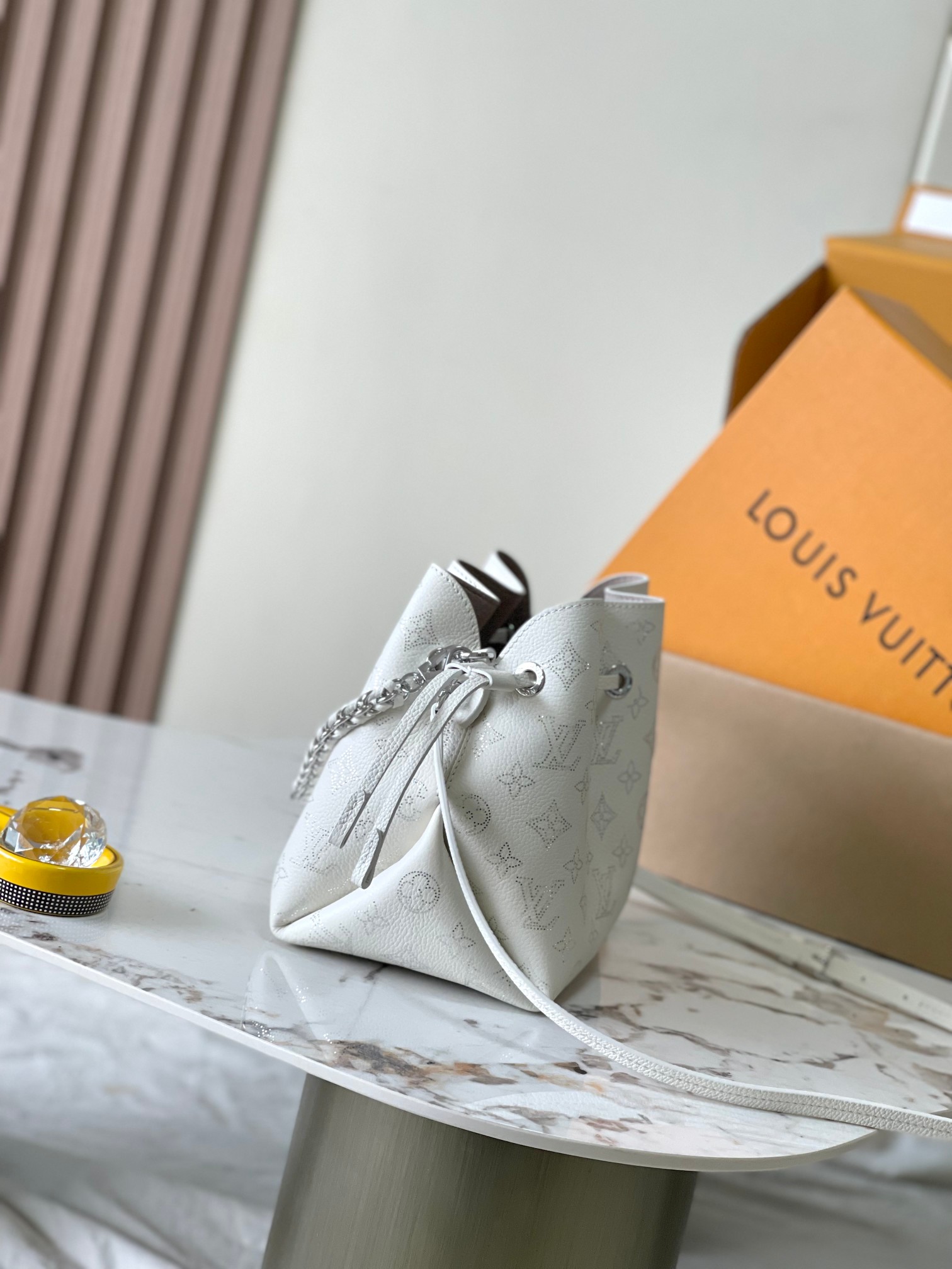 Louis Vuitton Basic Bag Cow Leather M-l