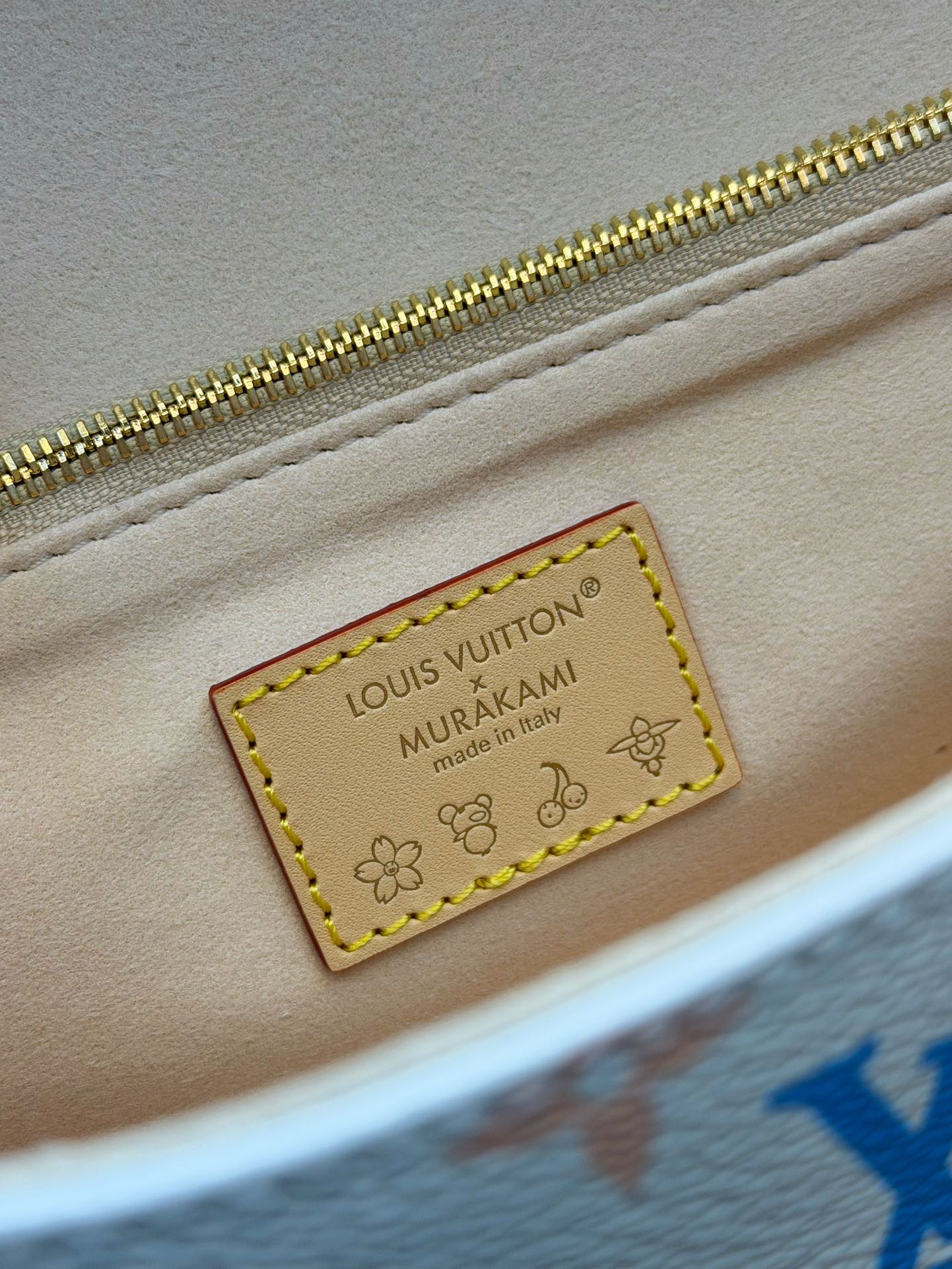 Louis Vuitton Basic Bag Cow Leather M