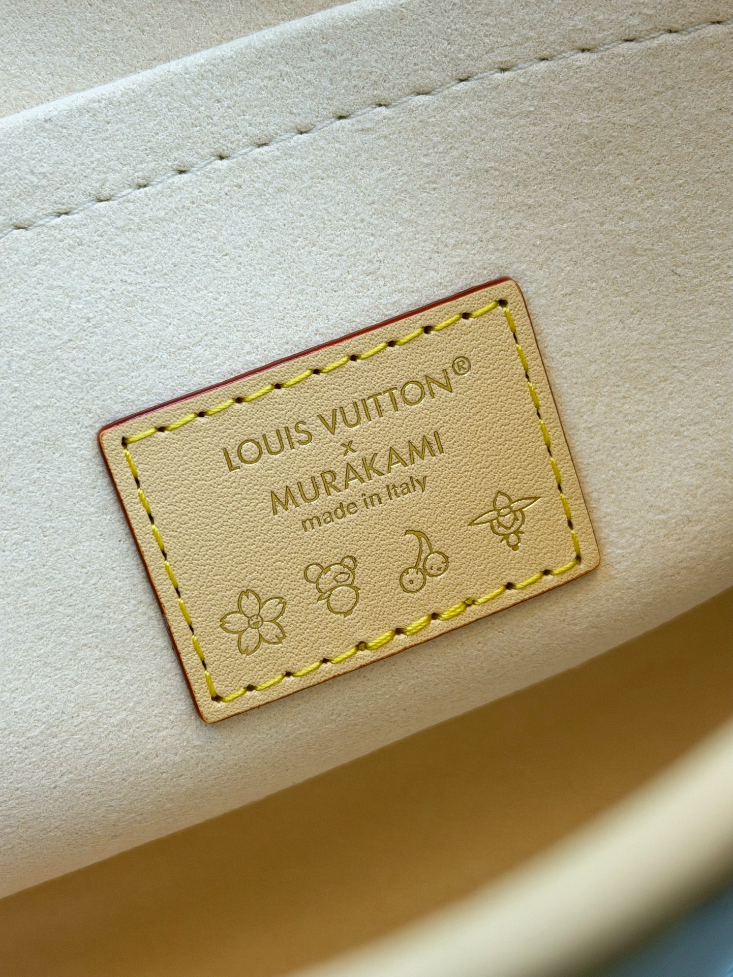 Louis Vuitton Basic Bag M