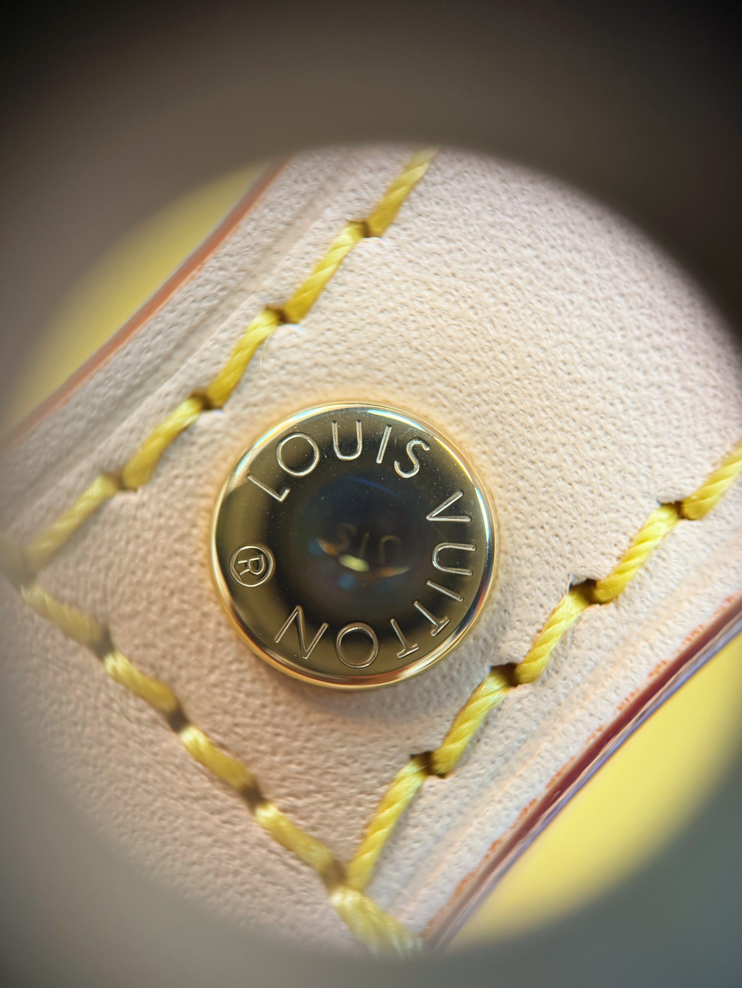 Louis Vuitton Basic Bag M