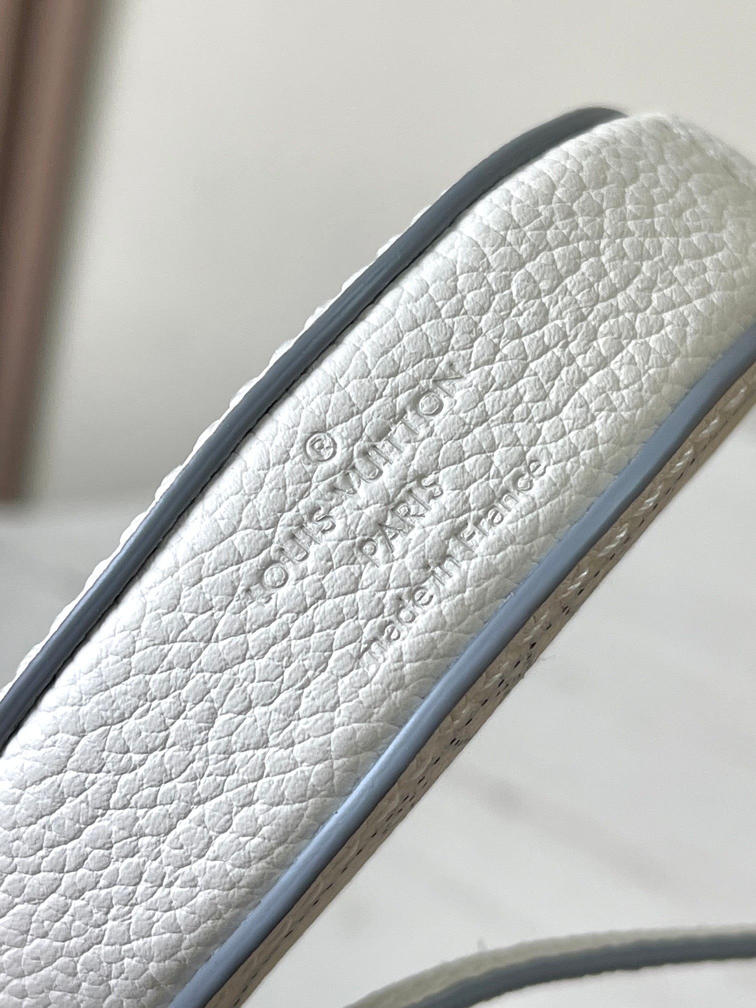 Louis Vuitton Bucket Bag Cow Leather White M-l-s