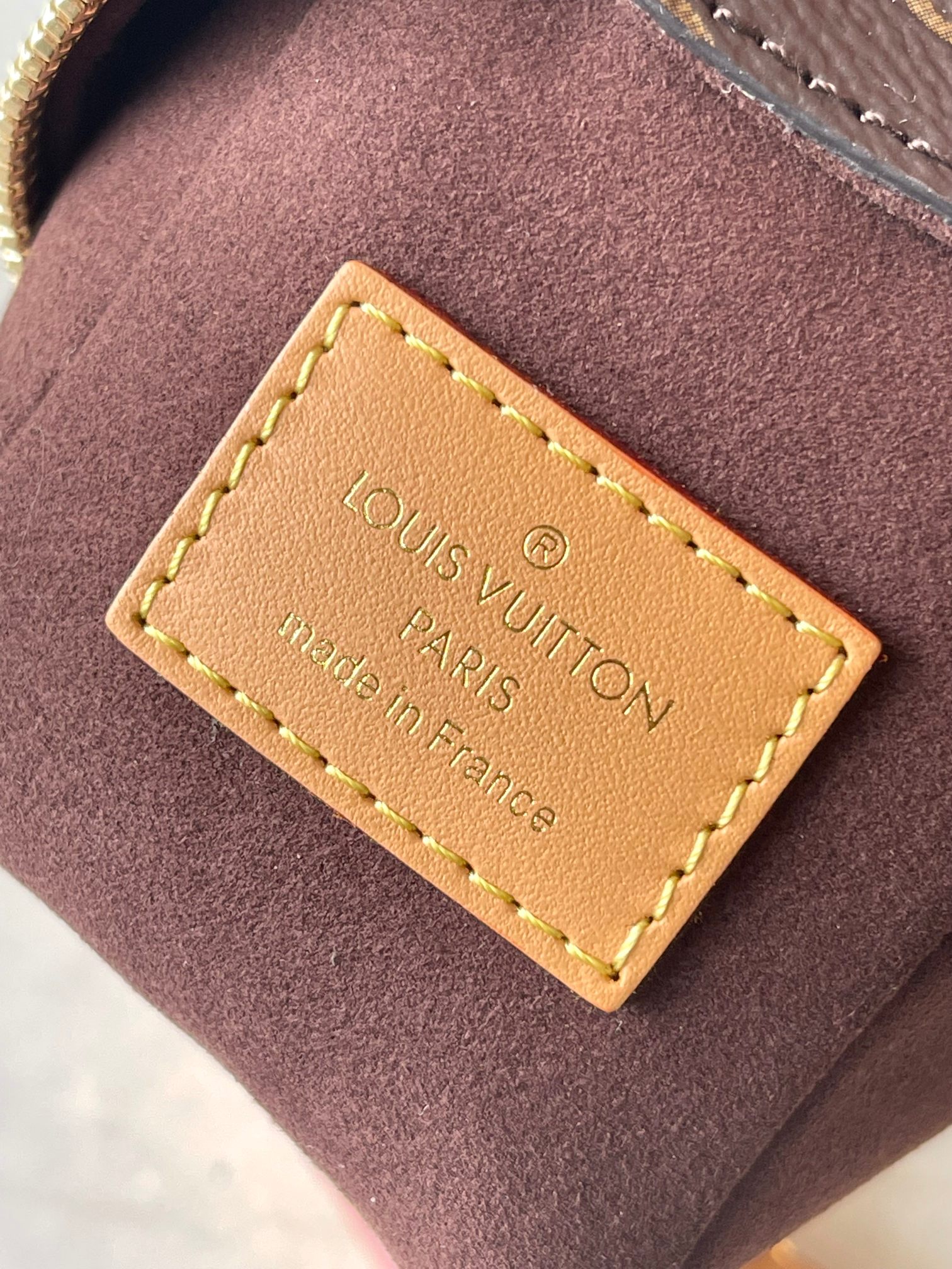 Louis Vuitton Basic Bag M-s