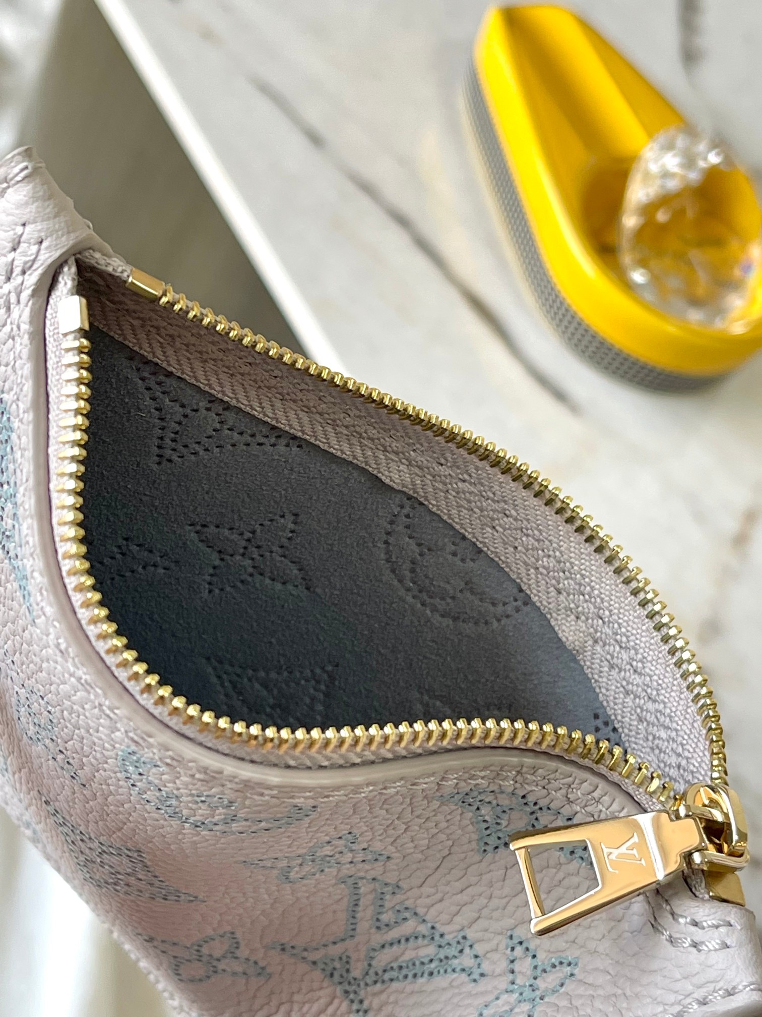 Louis Vuitton Bucket Bag M-l