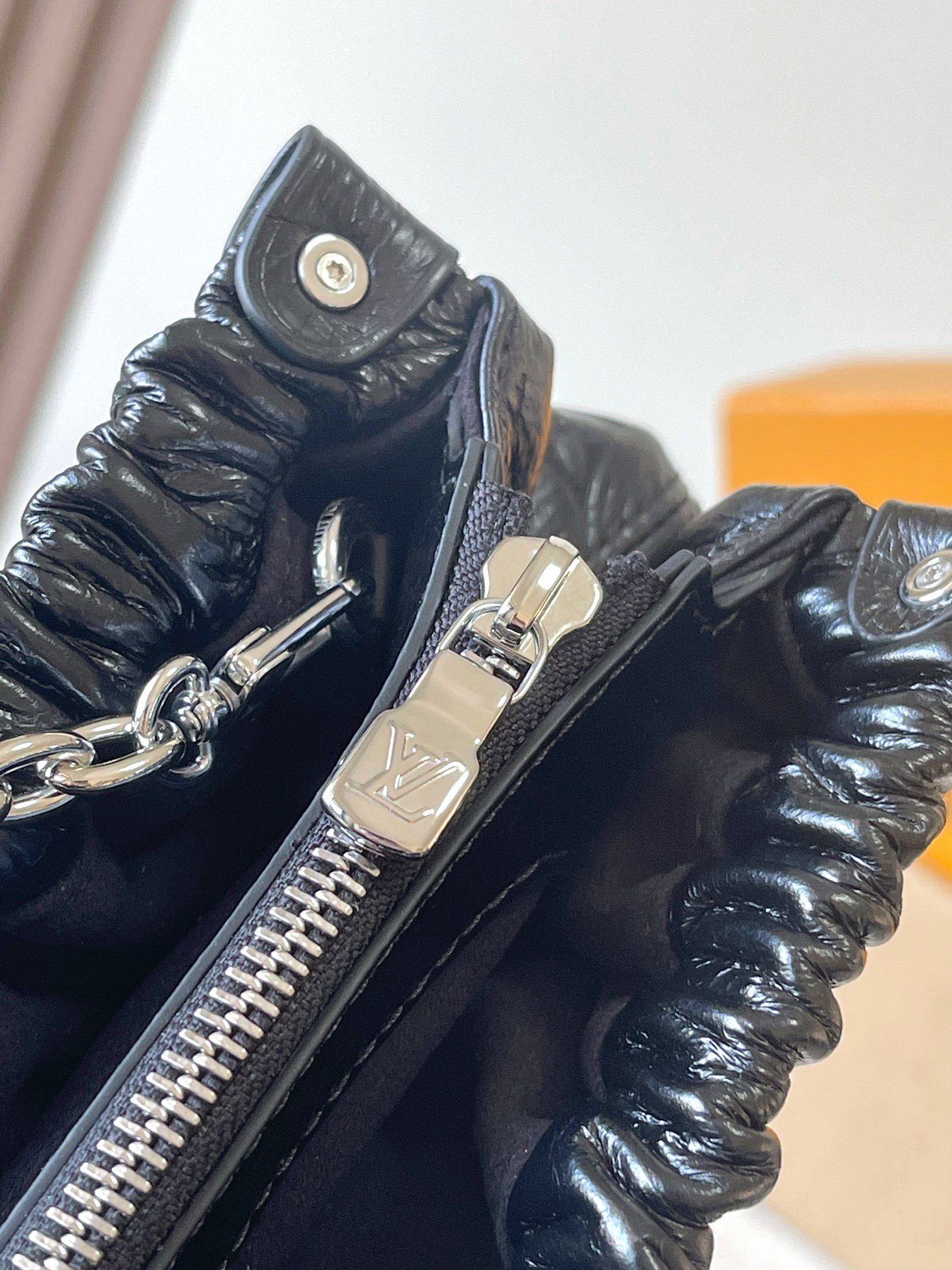 Louis Vuitton Basic Bag Black 11cm-m-l-s