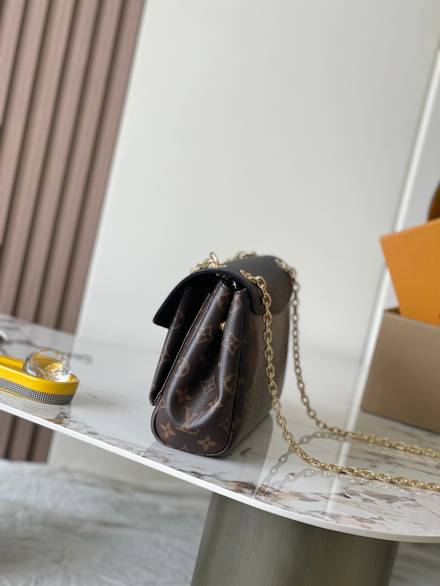 Louis Vuitton Basic Bag Black M-s