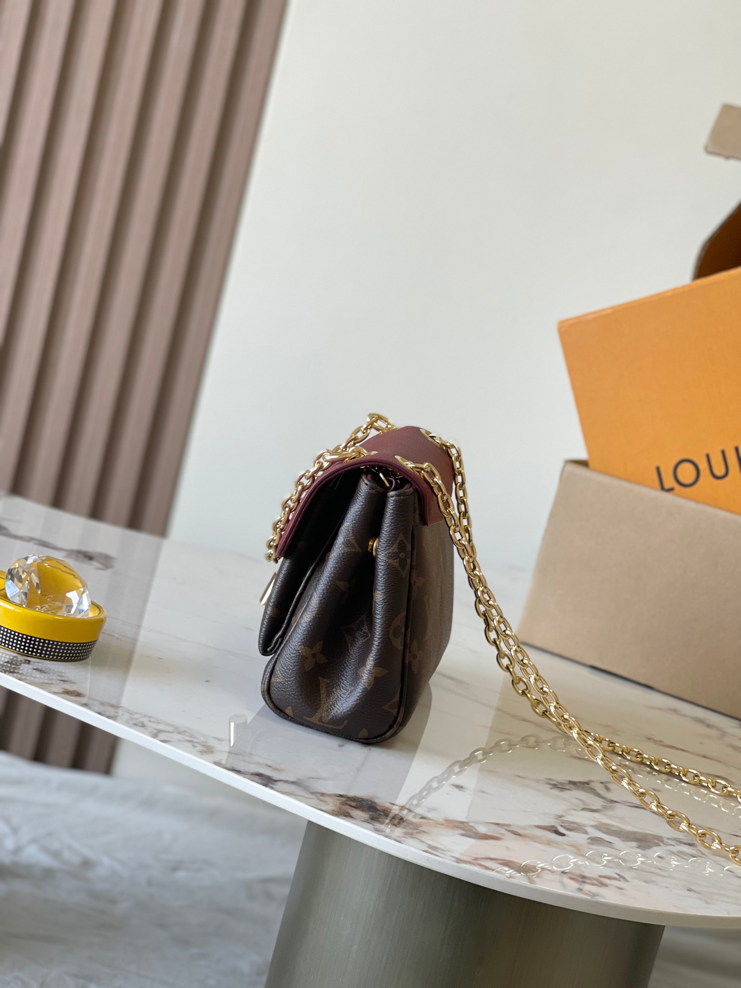 Louis Vuitton Basic Bag M-s