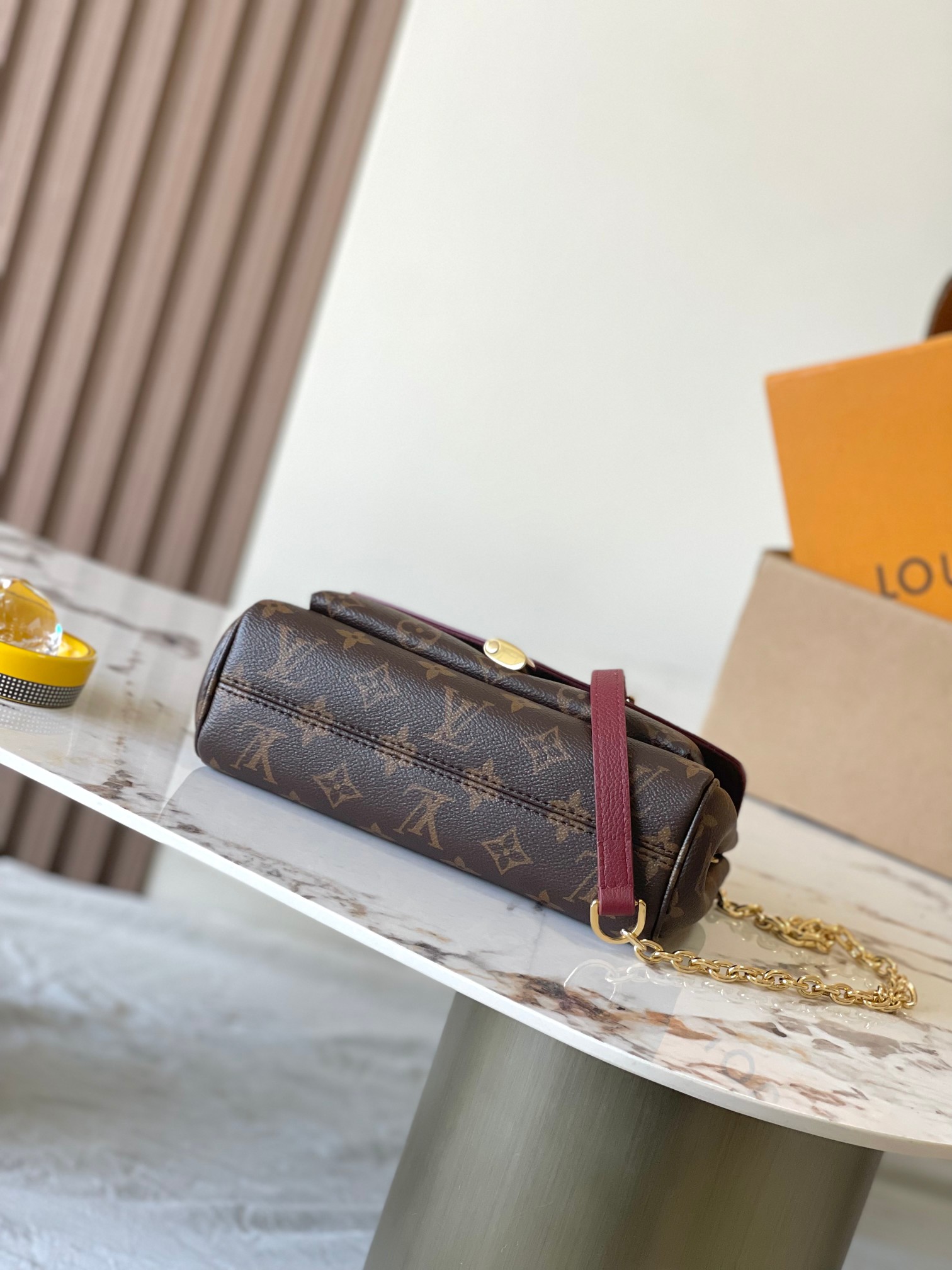 Louis Vuitton Basic Bag M-s