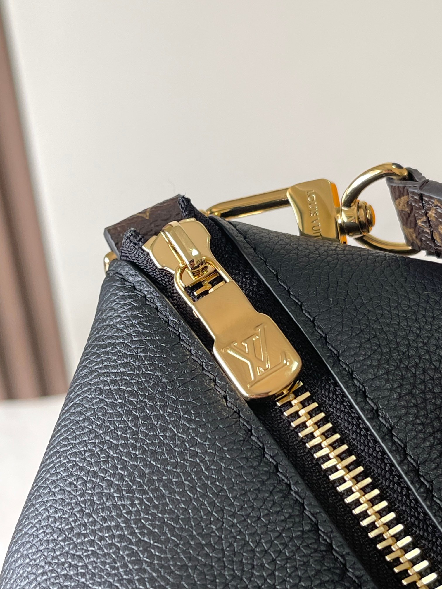 Louis Vuitton Basic Bag Black 30cm-m-l-s