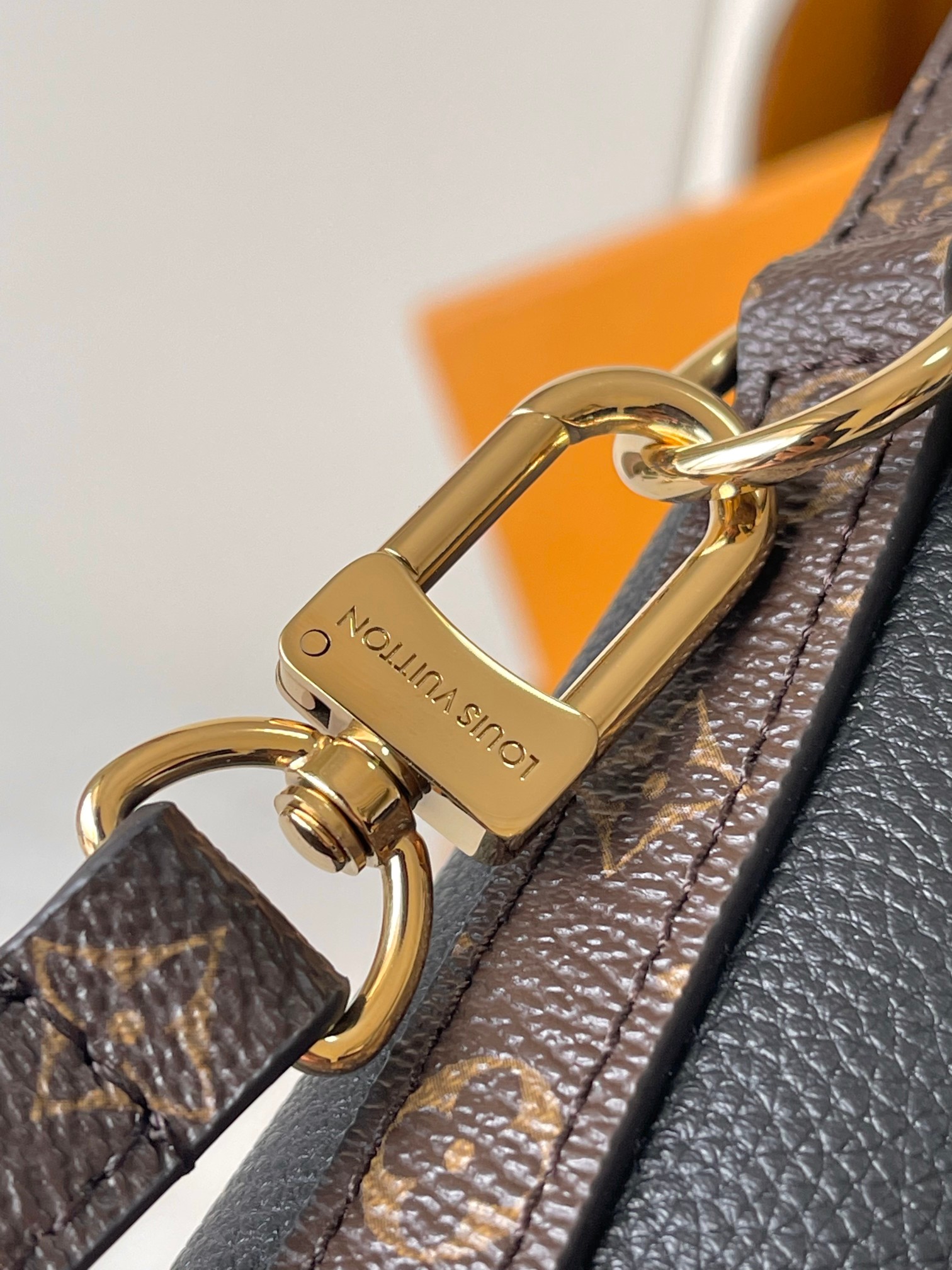 Louis Vuitton Basic Bag Black 30cm-m-l-s