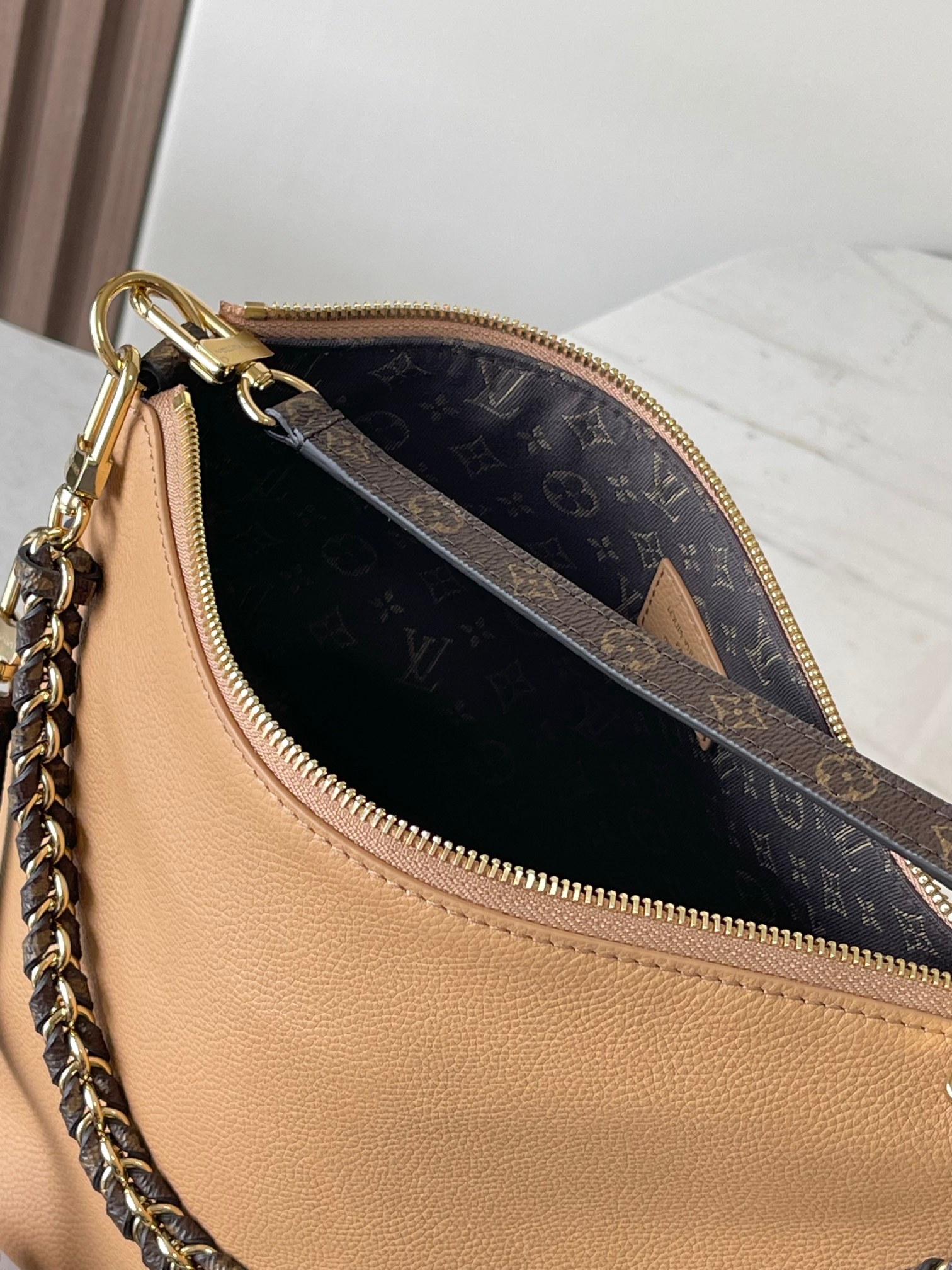 Louis Vuitton Basic Bag 30cm-m-l-s