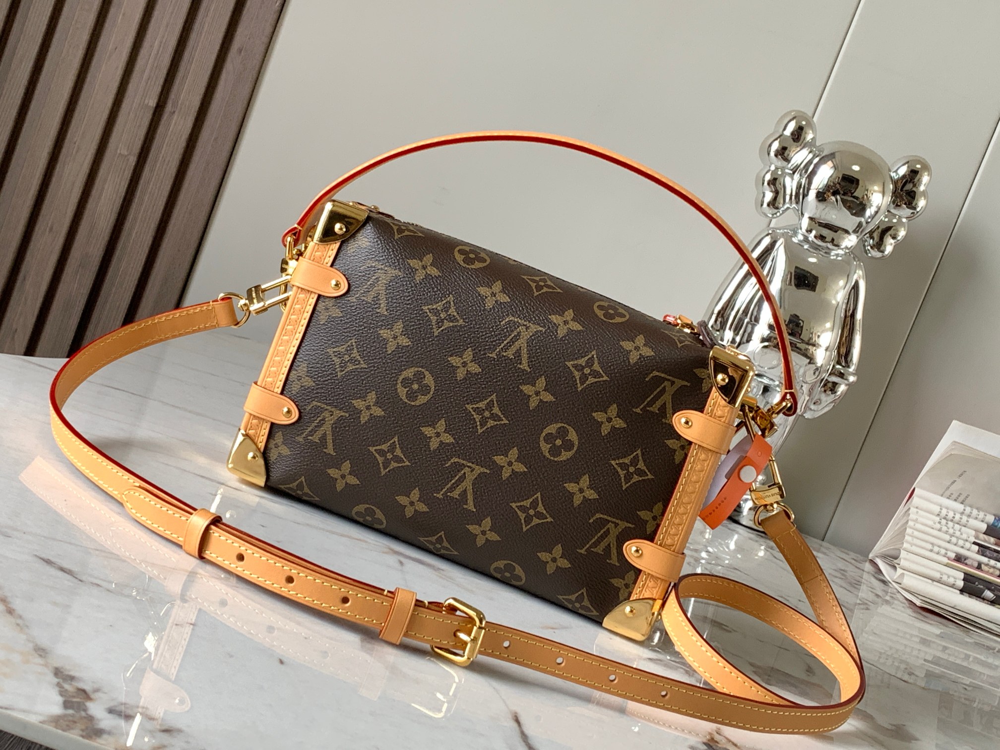 Louis Vuitton Basic Bag M-l