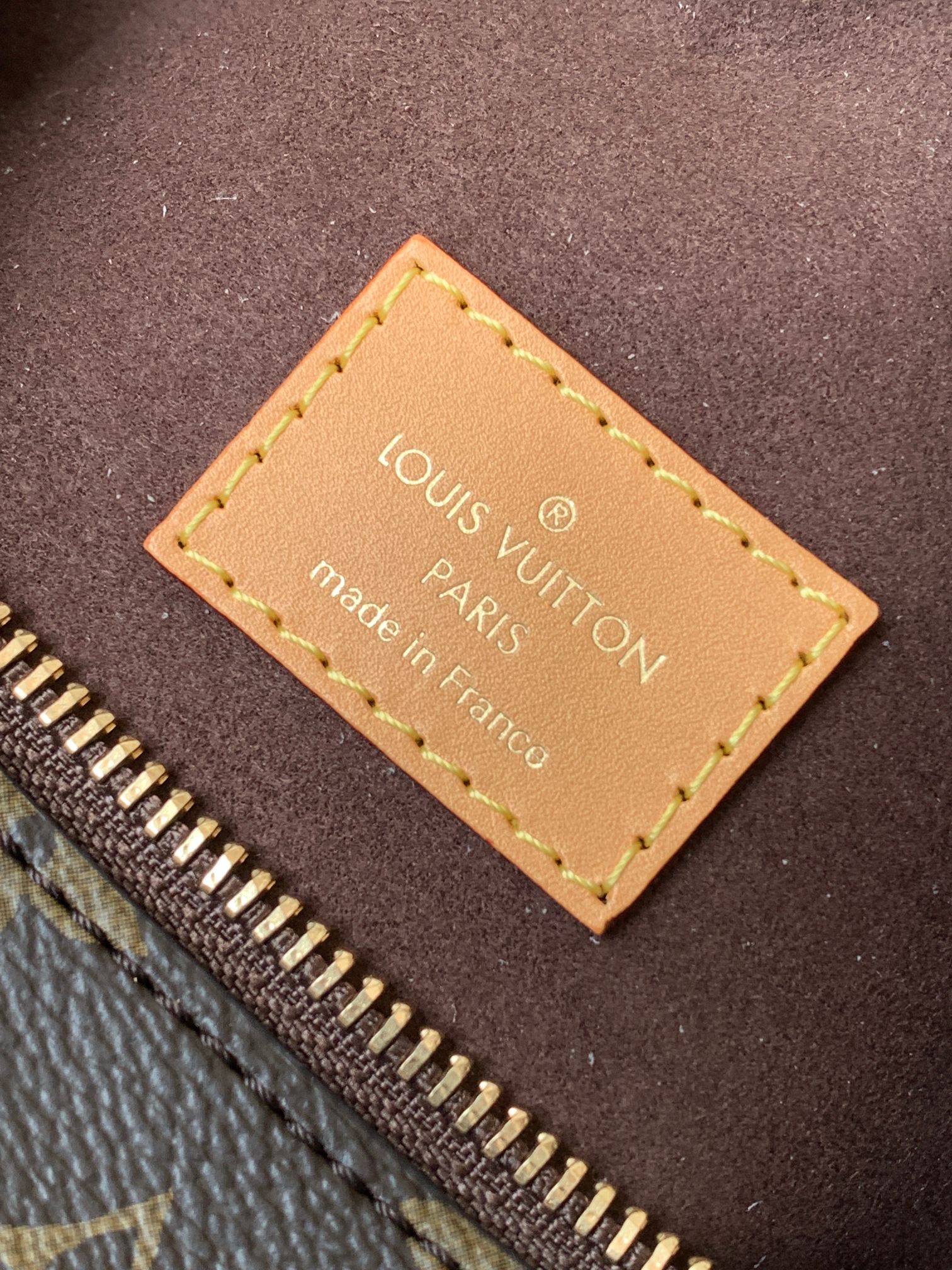 Louis Vuitton Basic Bag M-l