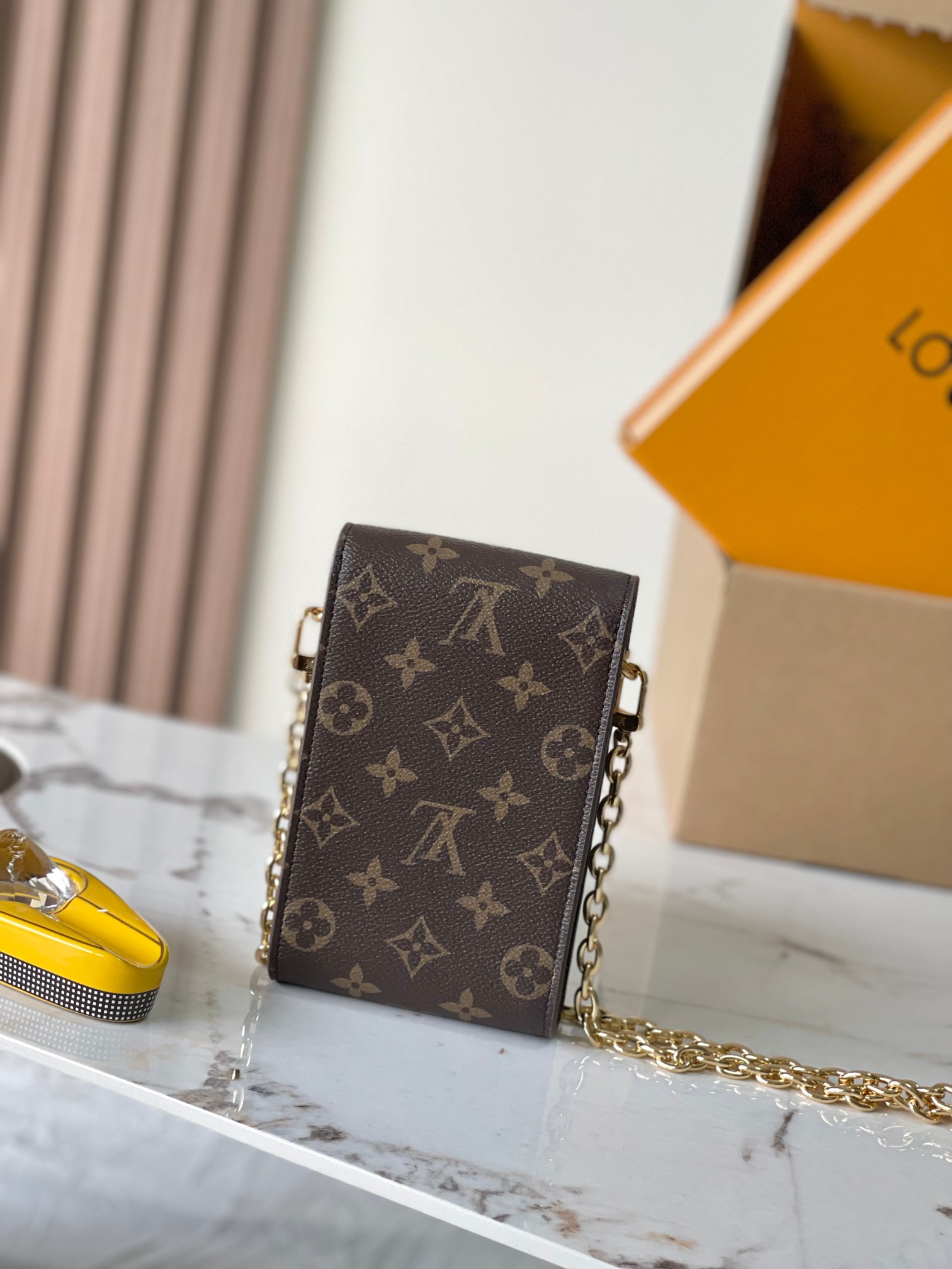 Louis Vuitton Basic Bag M-s