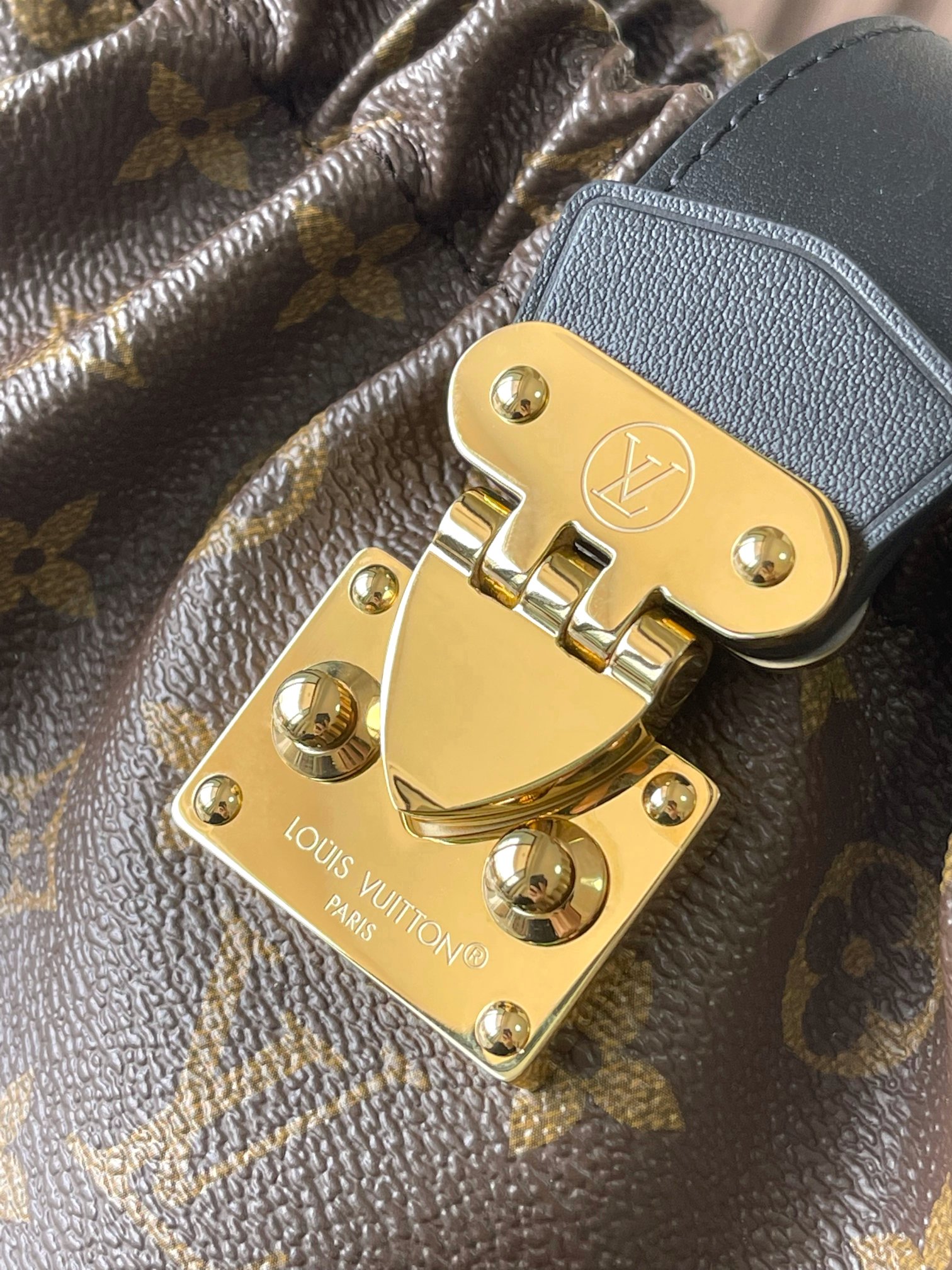 Louis Vuitton Basic Bag 11cm-m-l-s