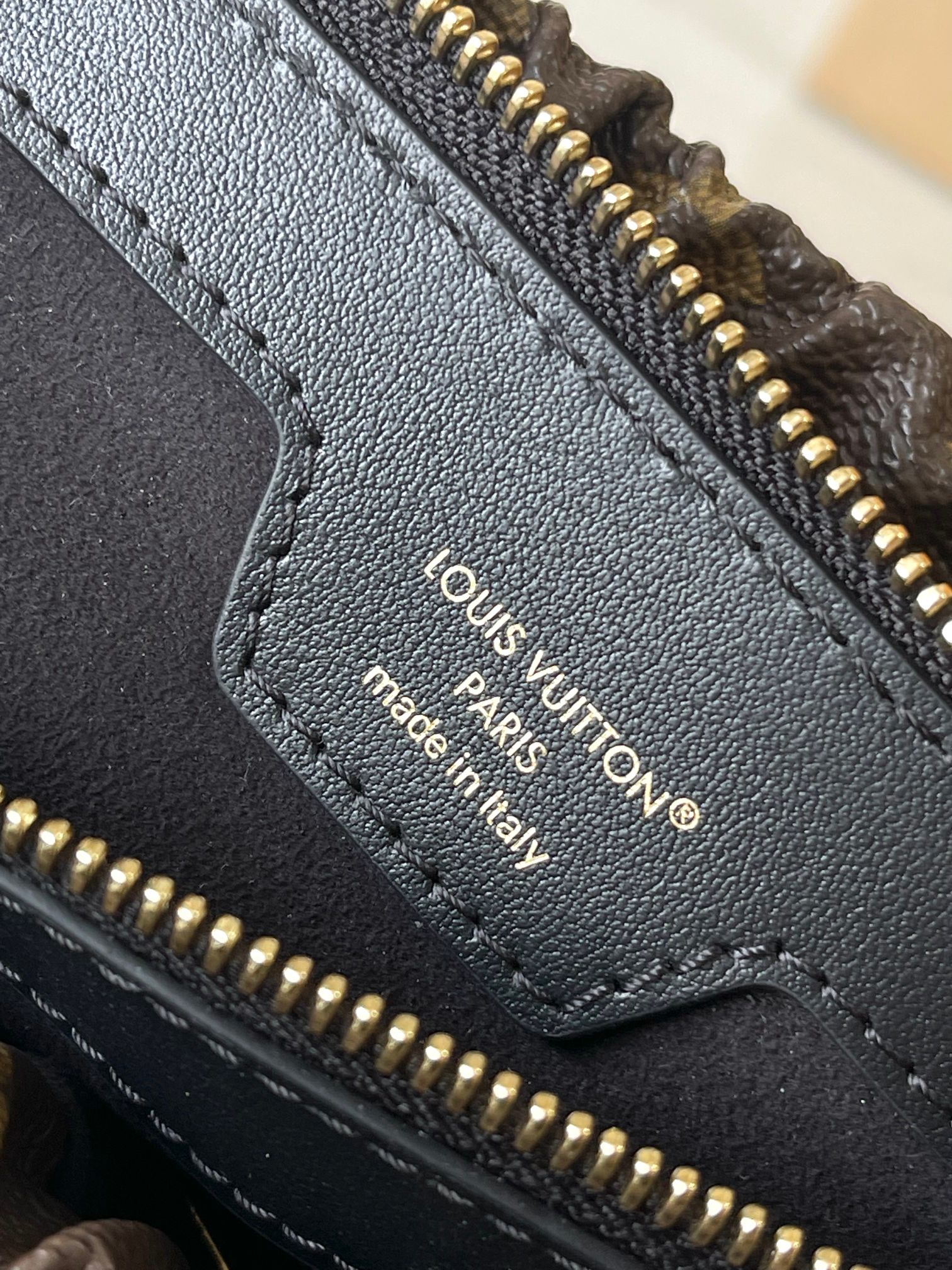 Louis Vuitton Basic Bag 11cm-m-l-s