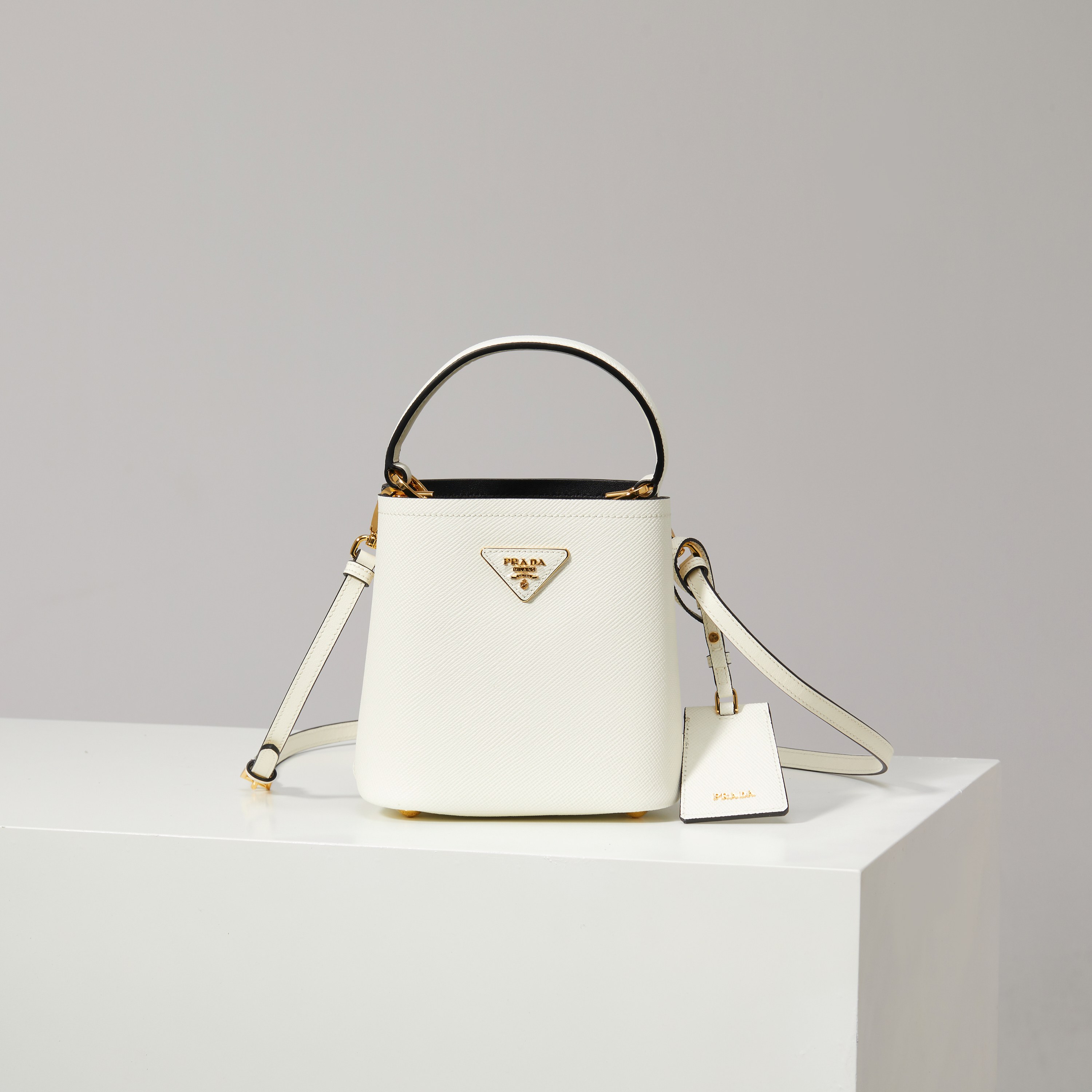Prada Basic Bag Sheepskin White M-l-s